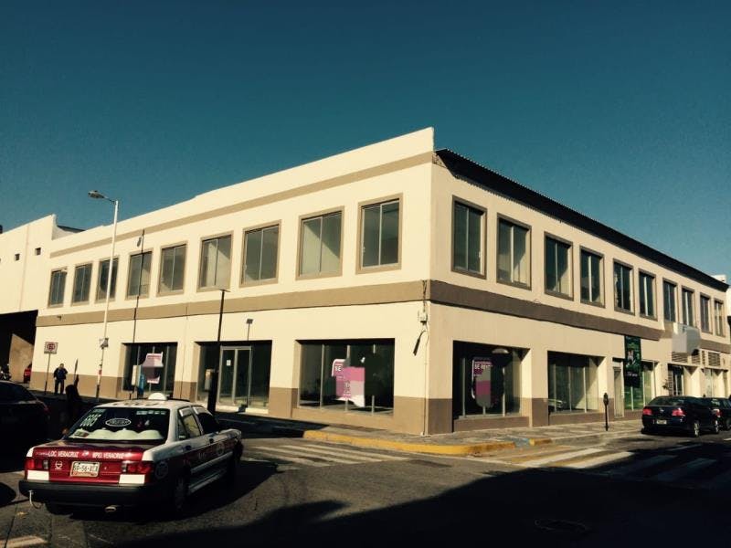 Local Comercial Spot2