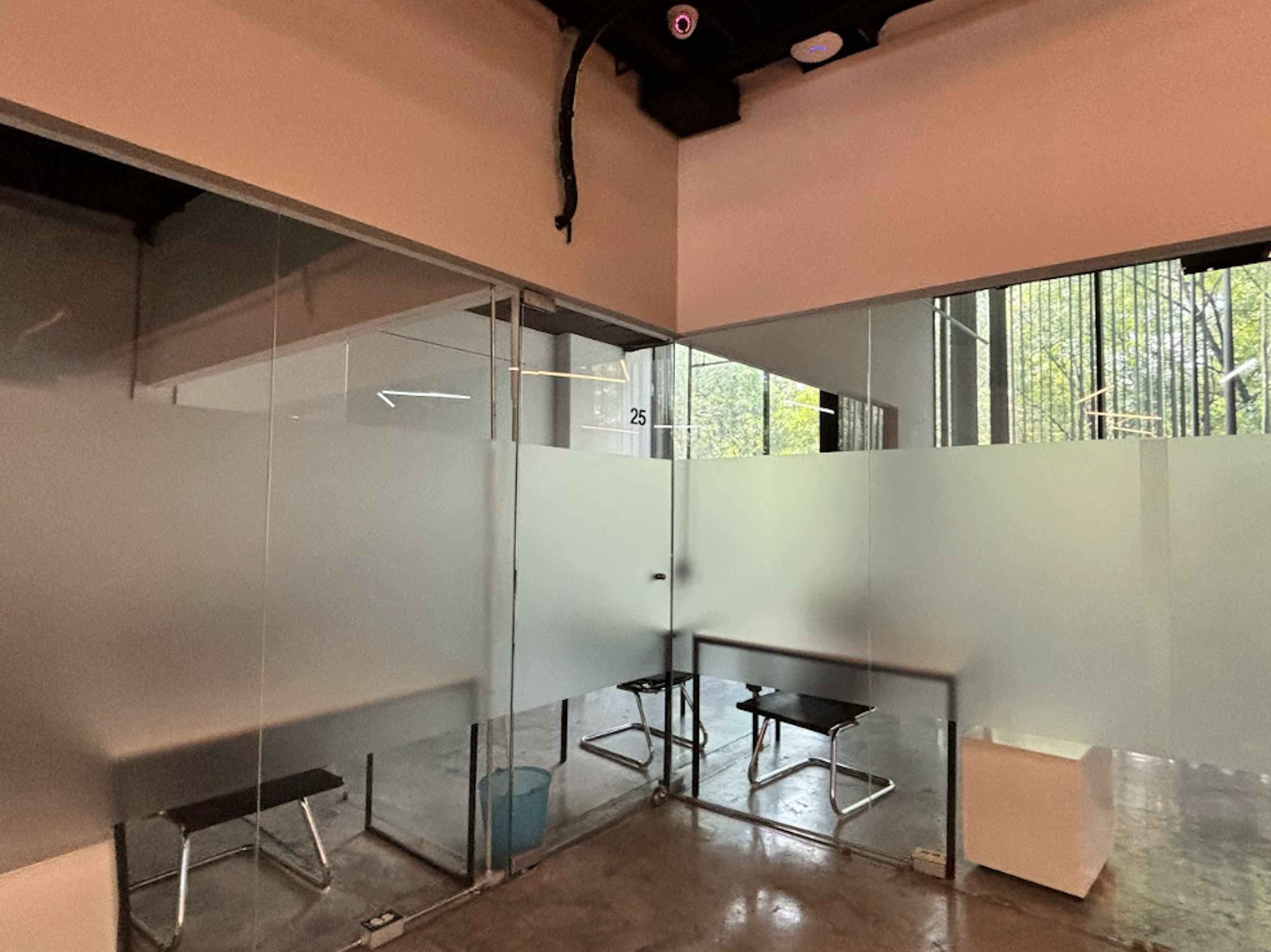 Piso 3 Oficina 325 - 6p