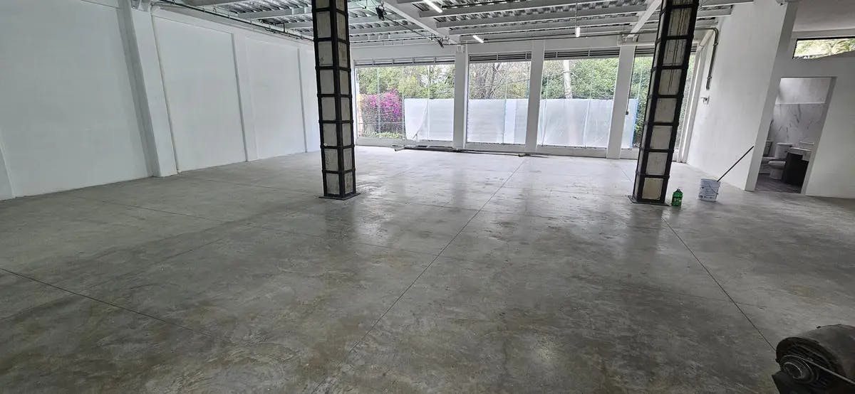 Local Comercial Spot2