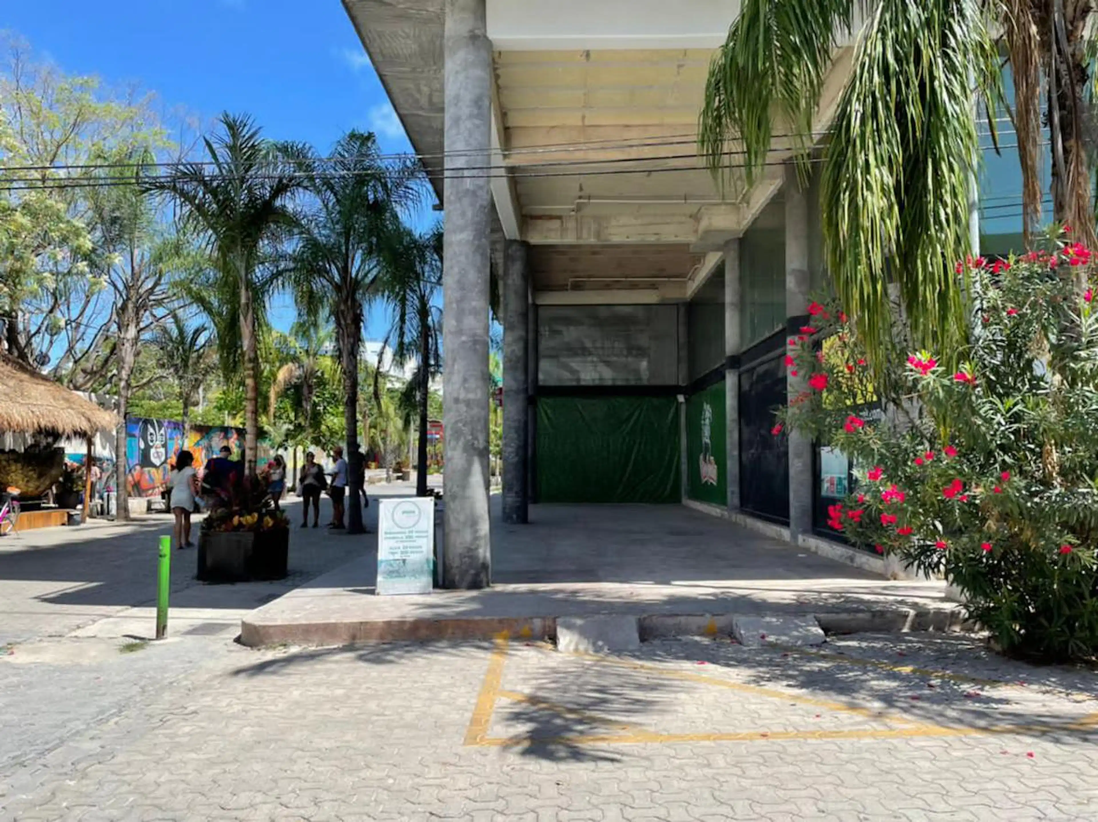 Renta Local Comercial En 5ta Avenida/44 En Playa Del Carmen P3776 S/n