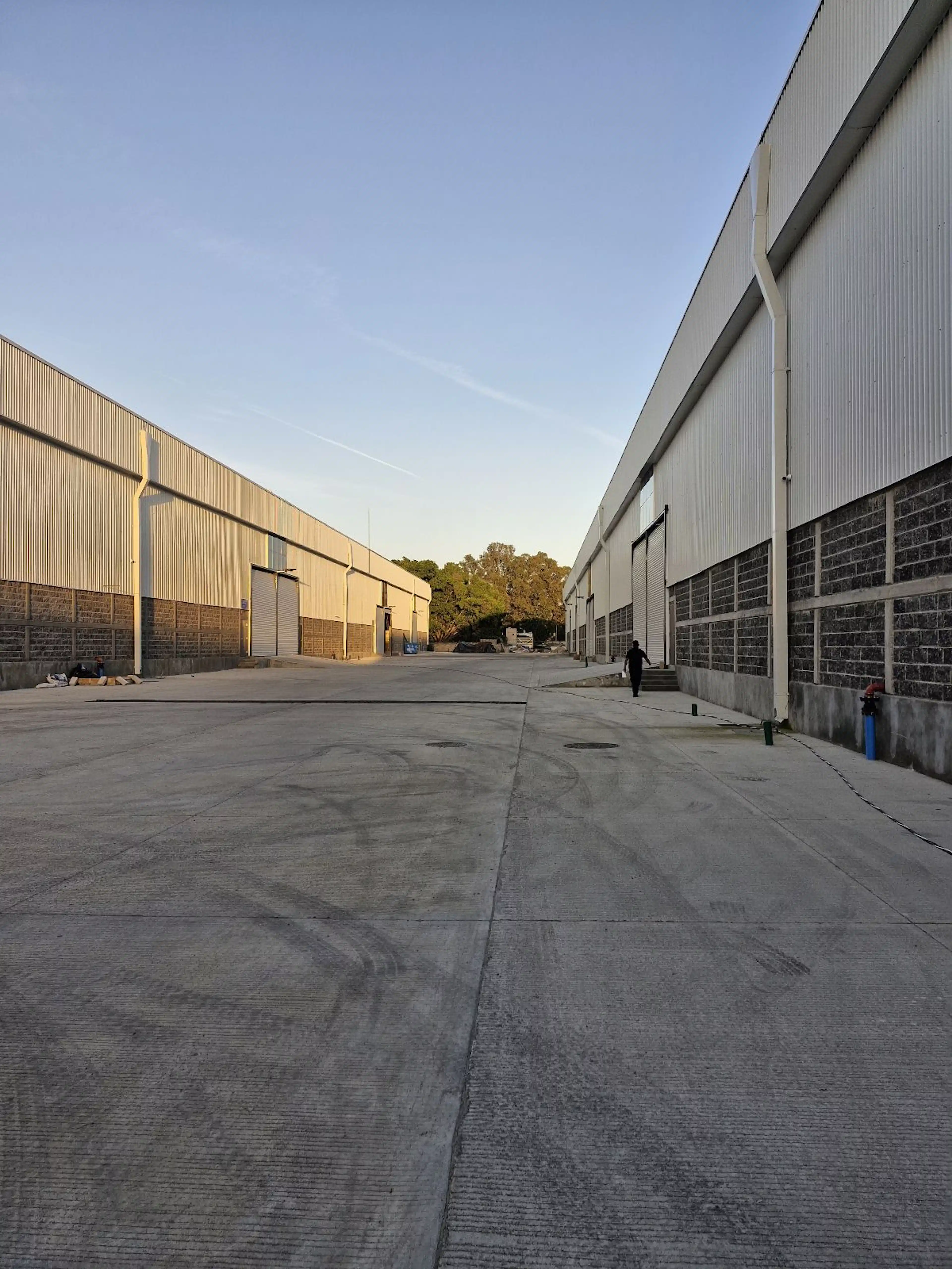Se renta bodega 600m, periférico y Juan de la Barrera, Tlaquepaque Jal