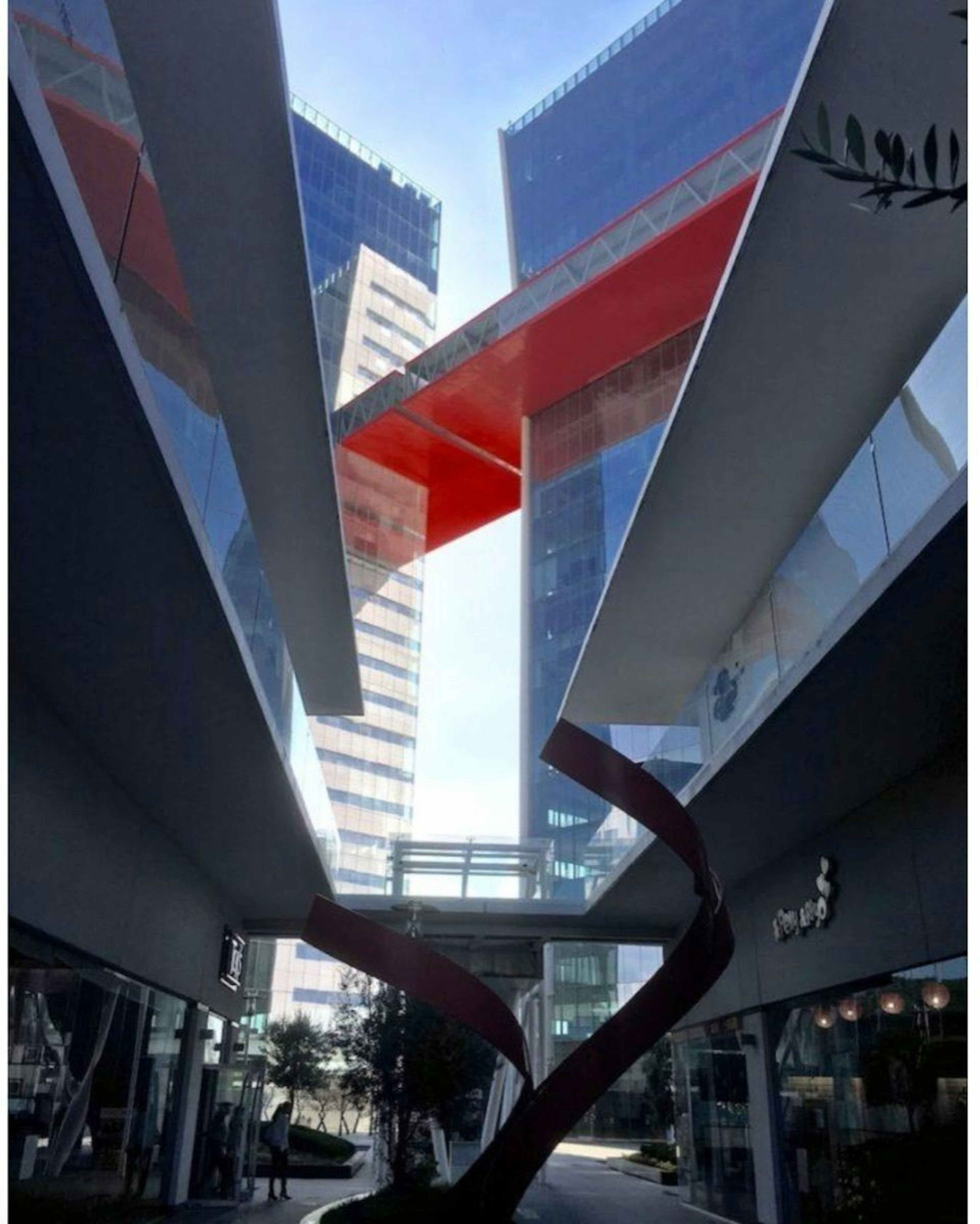 Armando Birlain Shafler 4100