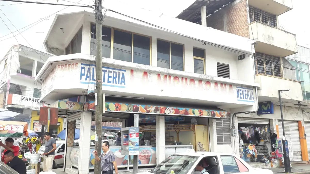 Local Comercial Spot2