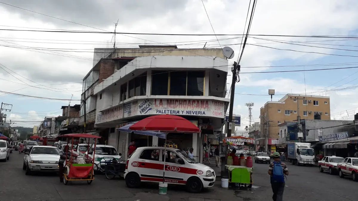 Local Comercial Spot2