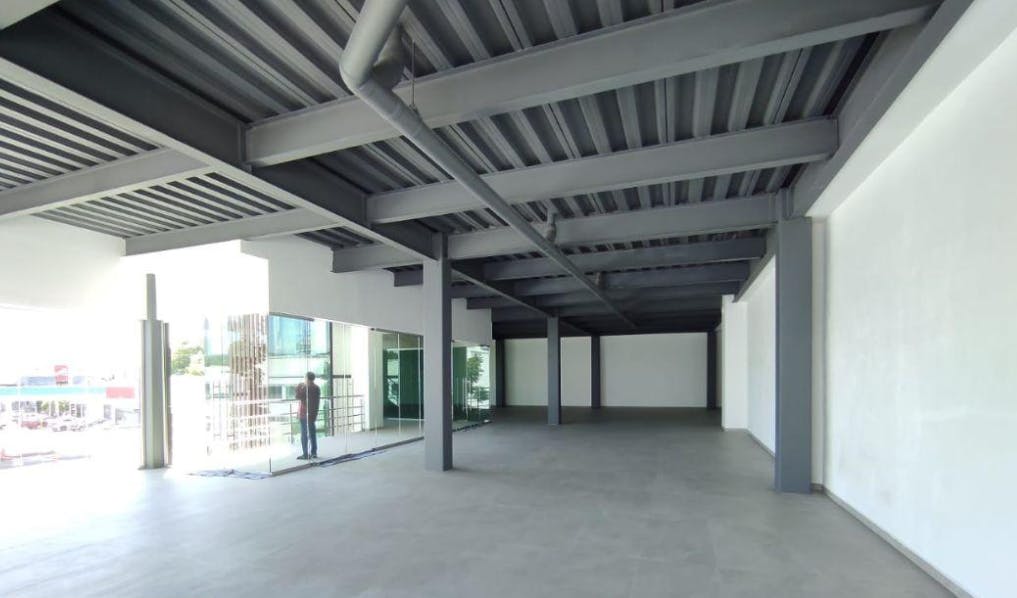 Local Comercial Spot2