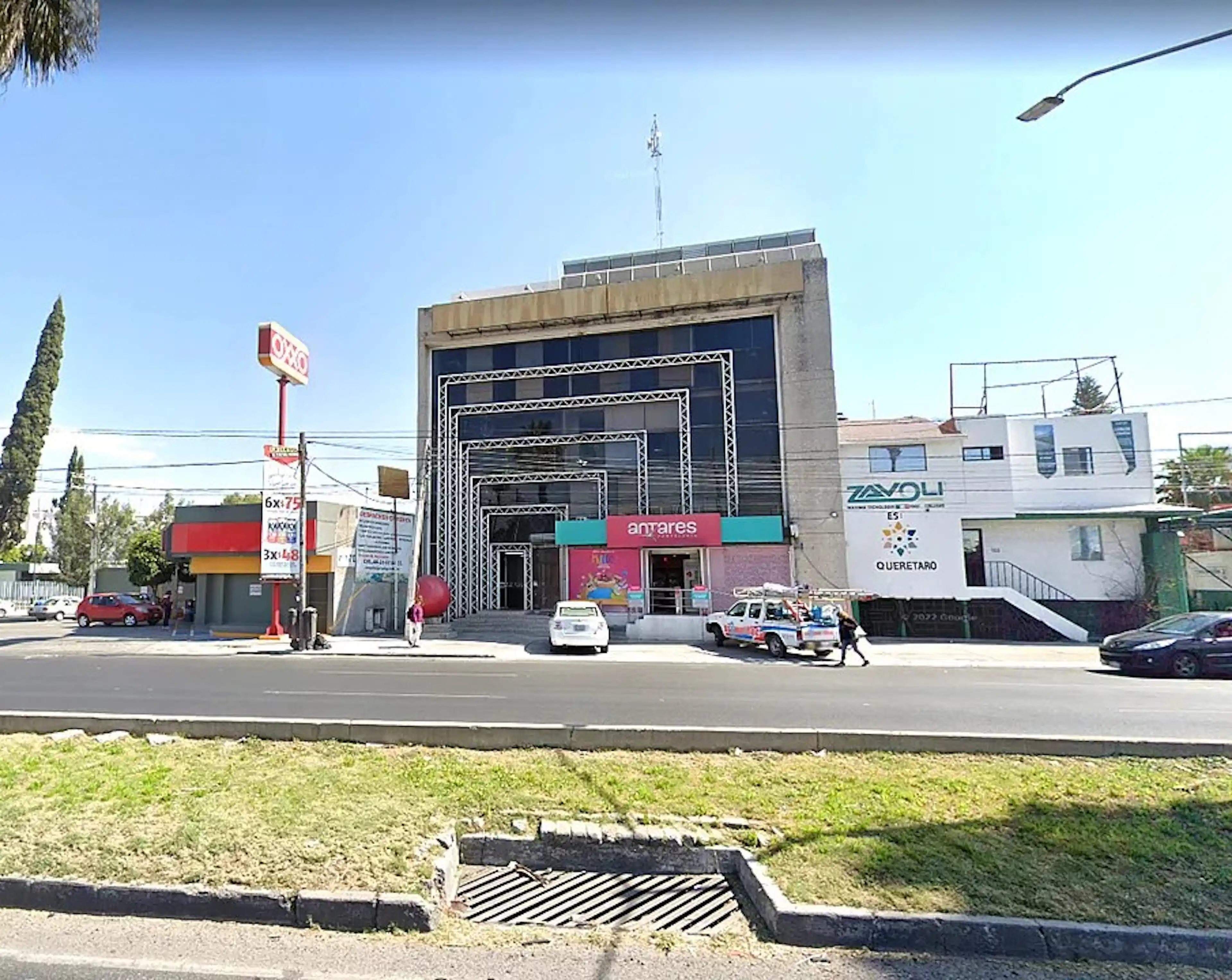 Avenida 5 De Febrero