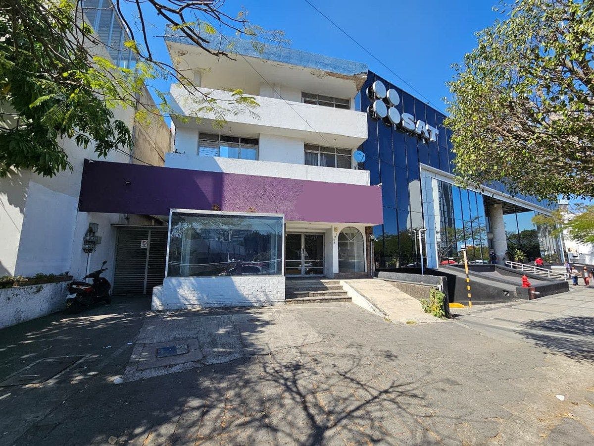 Local Comercial Spot2