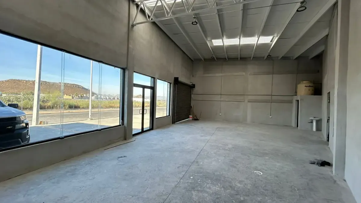 Local Comercial Spot2