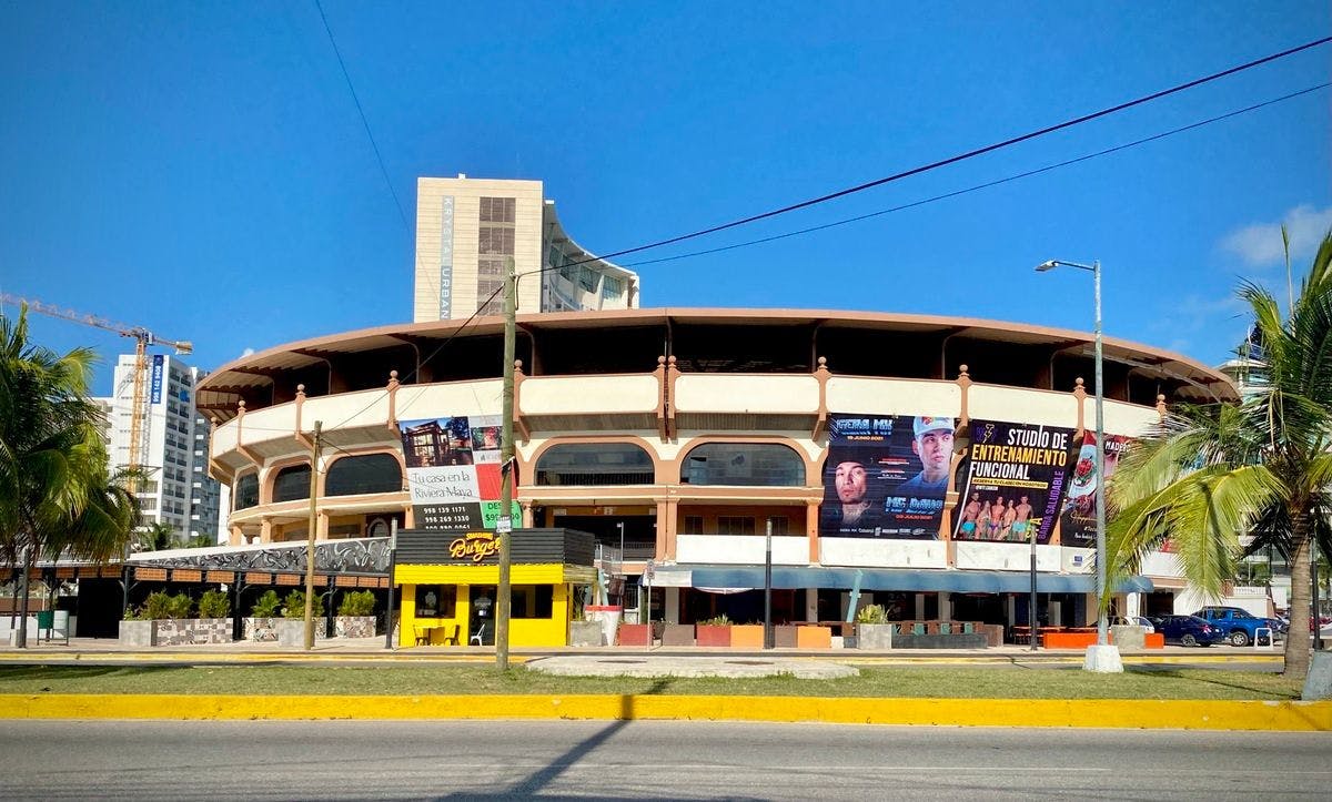 Local Comercial Spot2