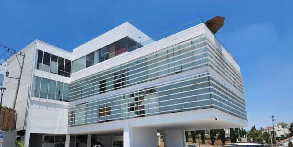 Local Comercial Spot2