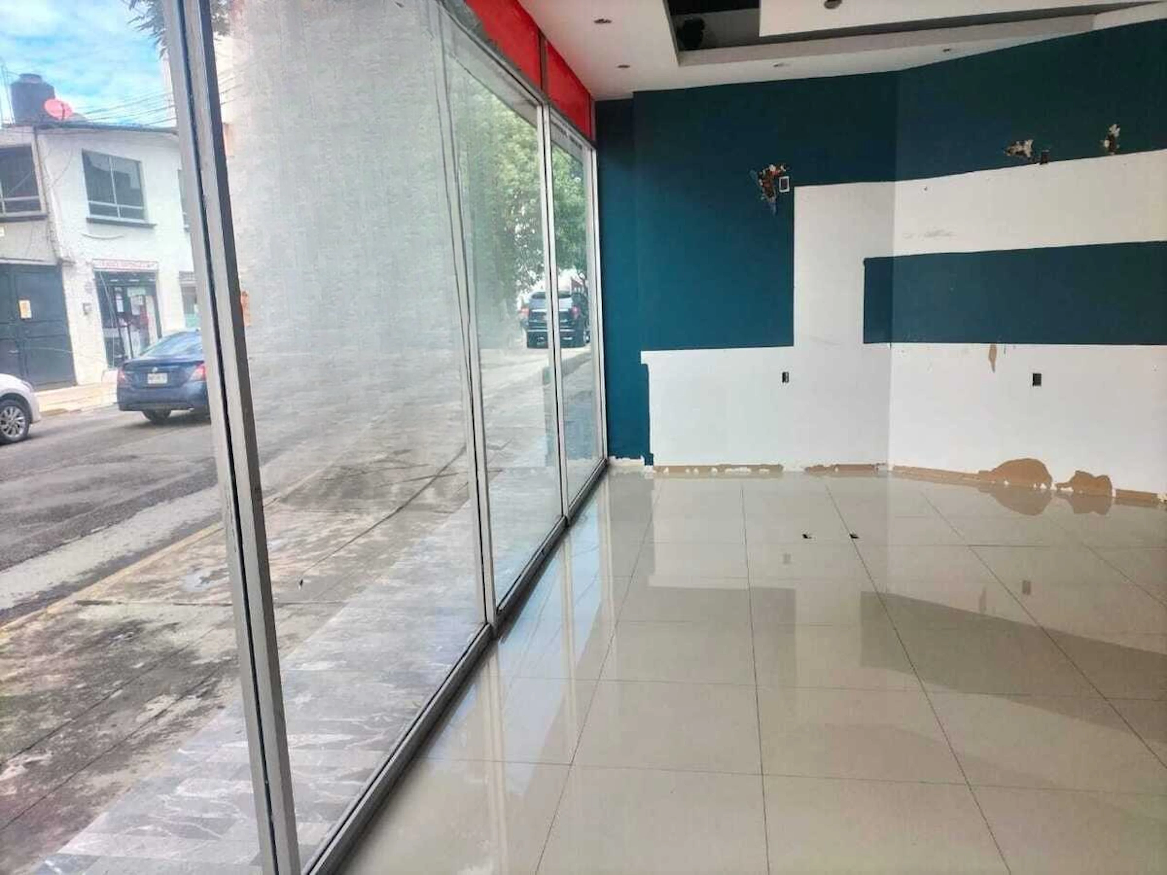 Local Comercial Spot2