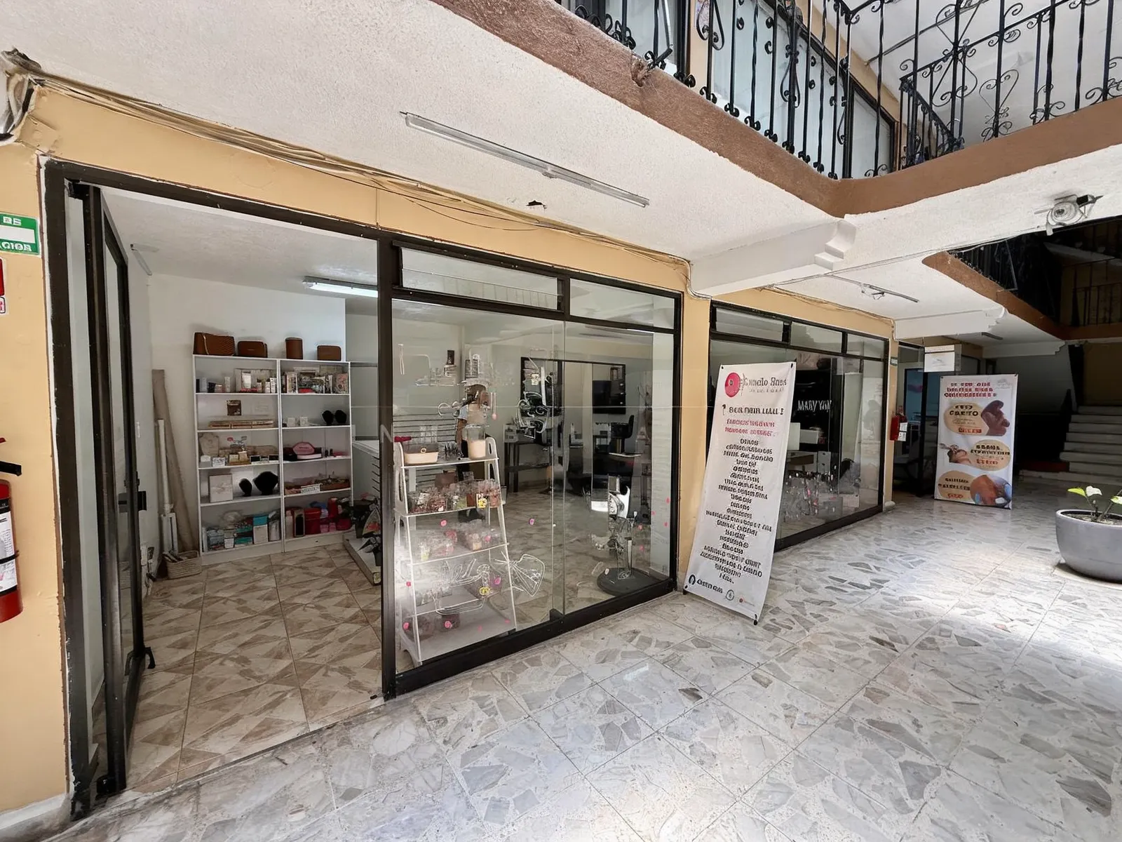 Local Comercial Spot2