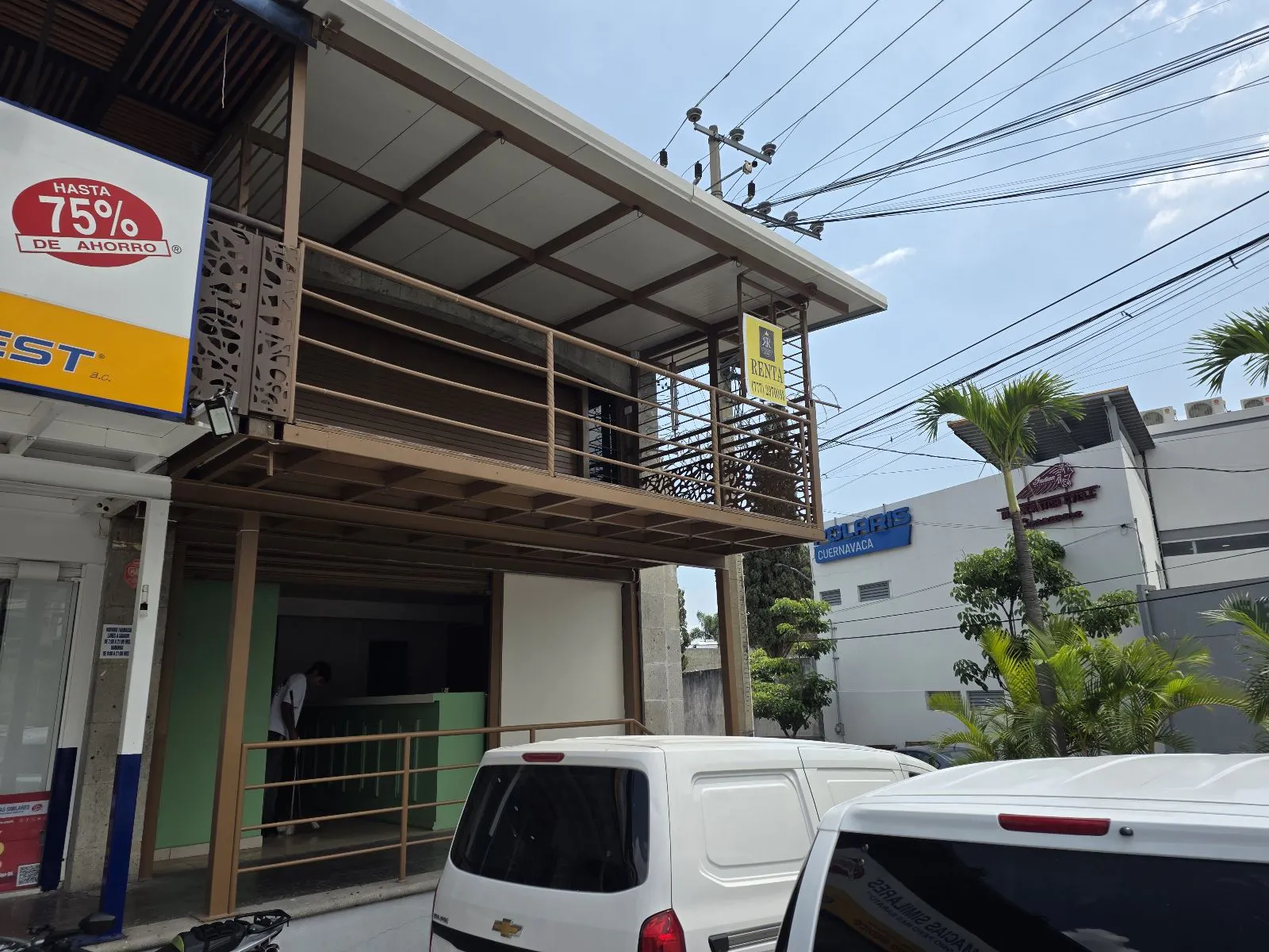 Local Comercial Spot2