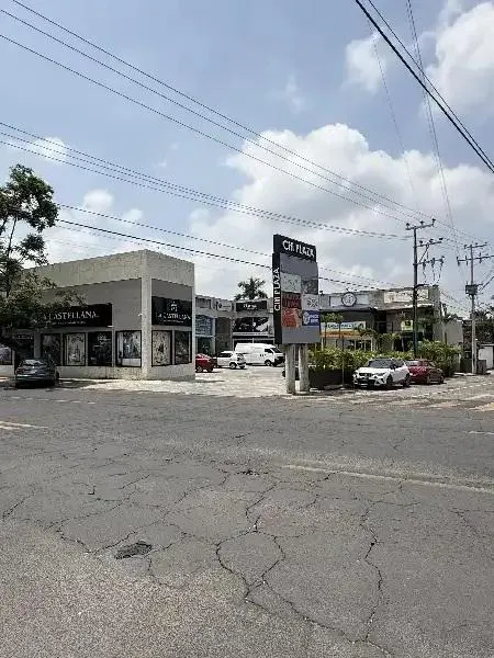Local Comercial Spot2
