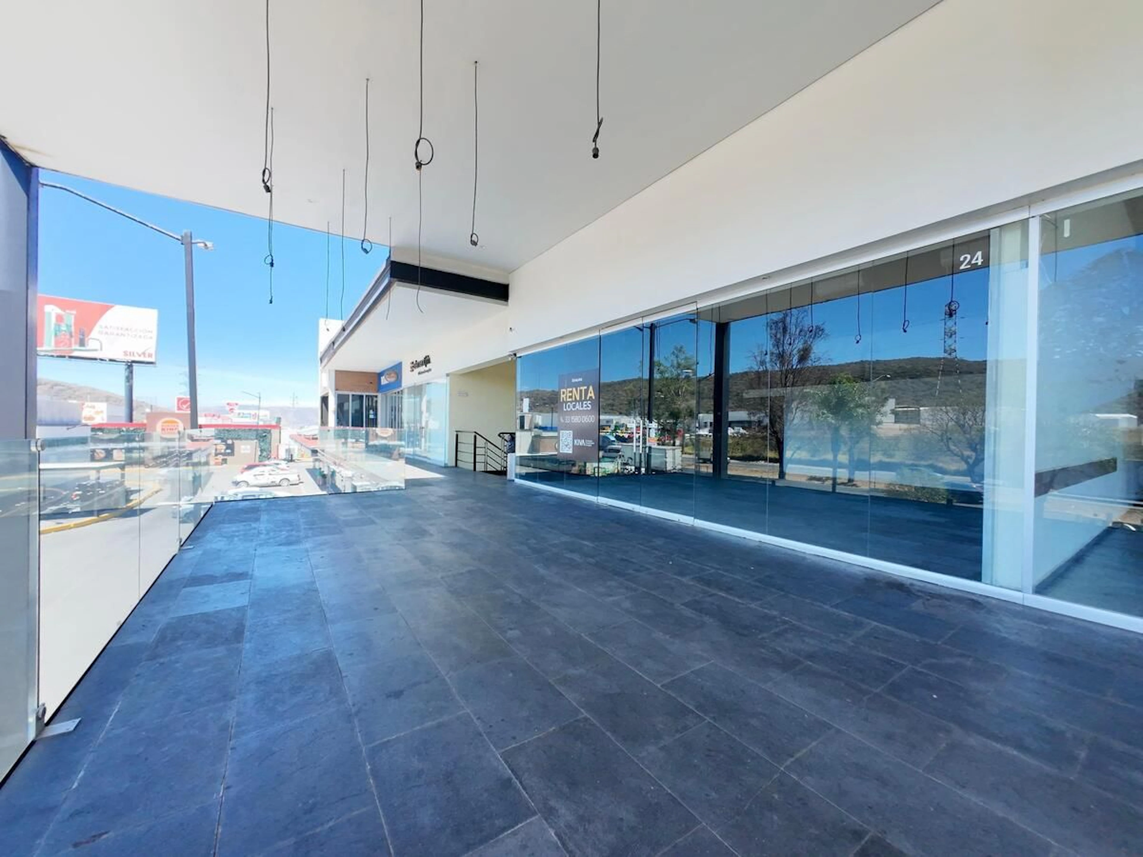 Local Comercial Spot2