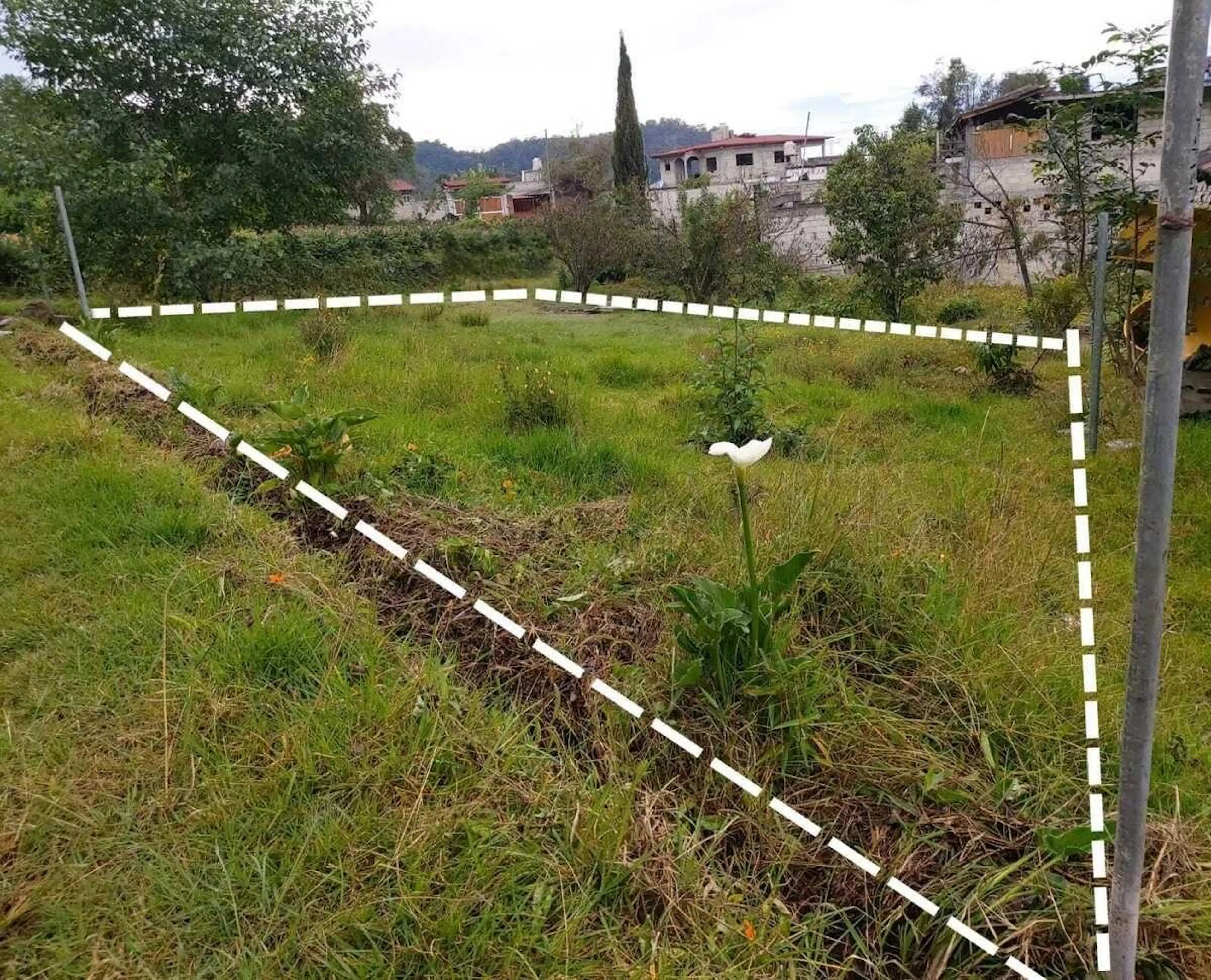 **Terreno Ideal de 240m² por $310,000: ¡No Pierdas Esta Oportunidad!**