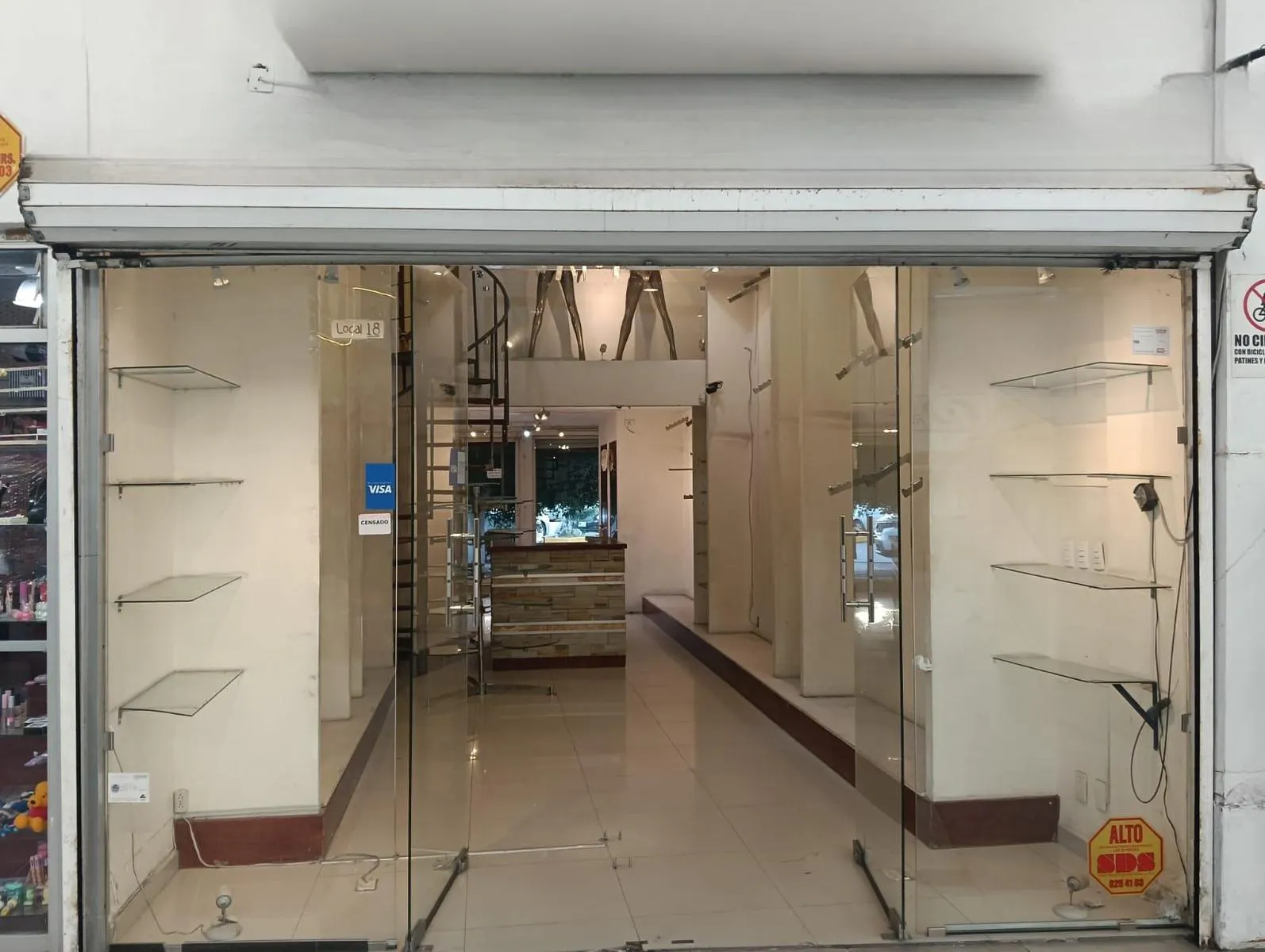 Local Comercial Spot2