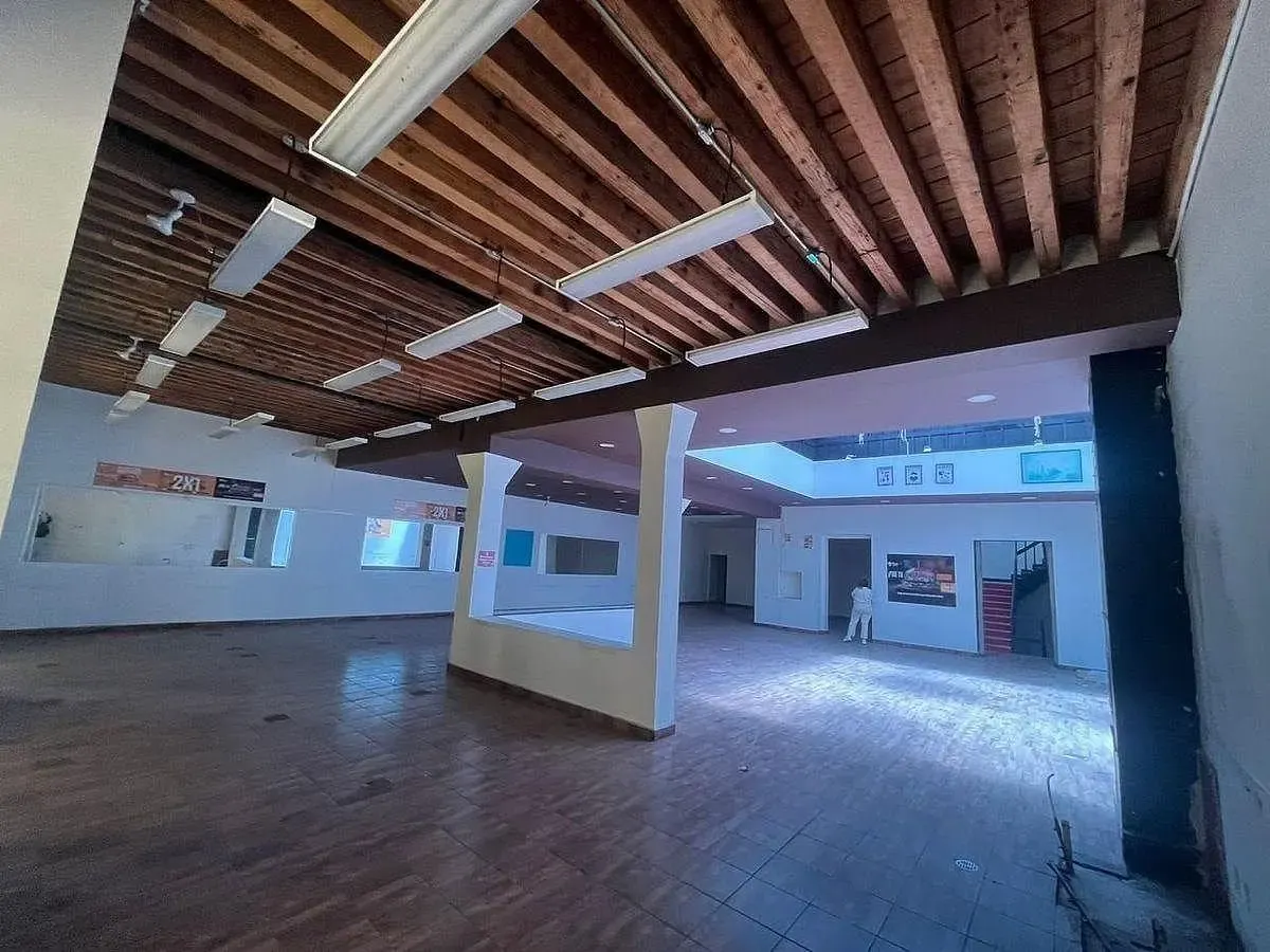 Local Comercial Spot2
