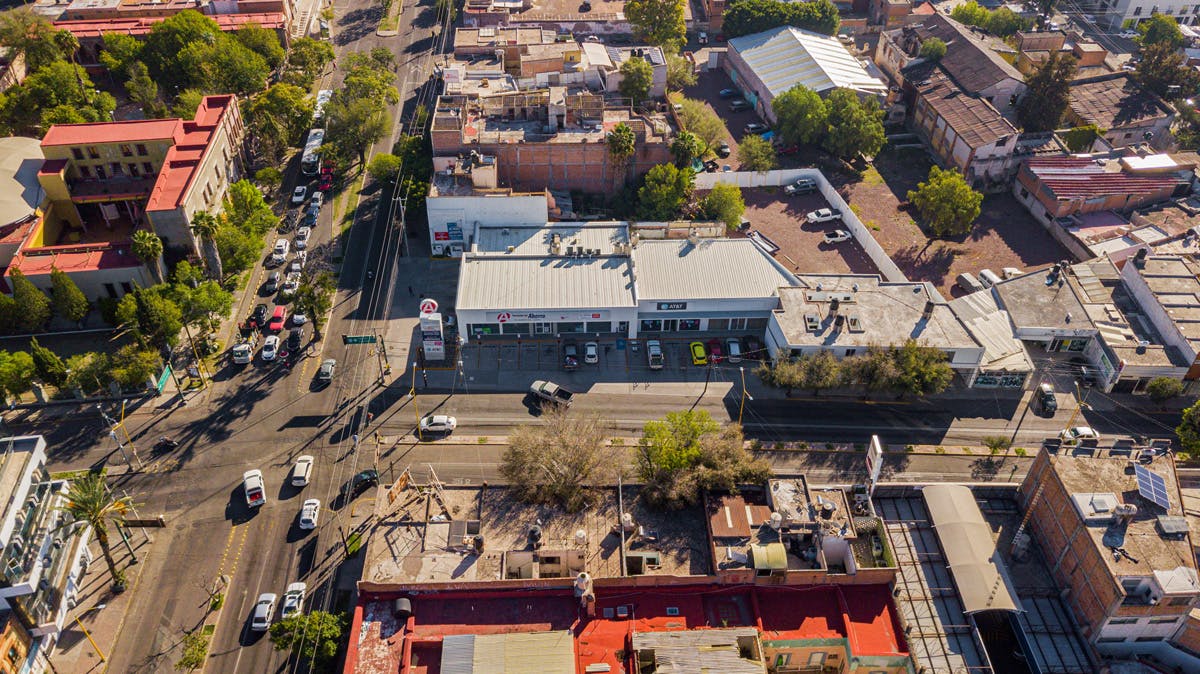 Local Comercial Spot2