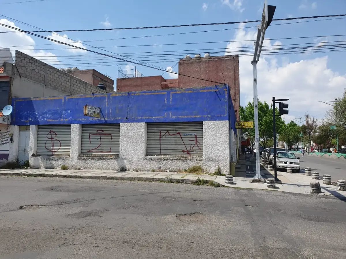 Local Comercial Spot2