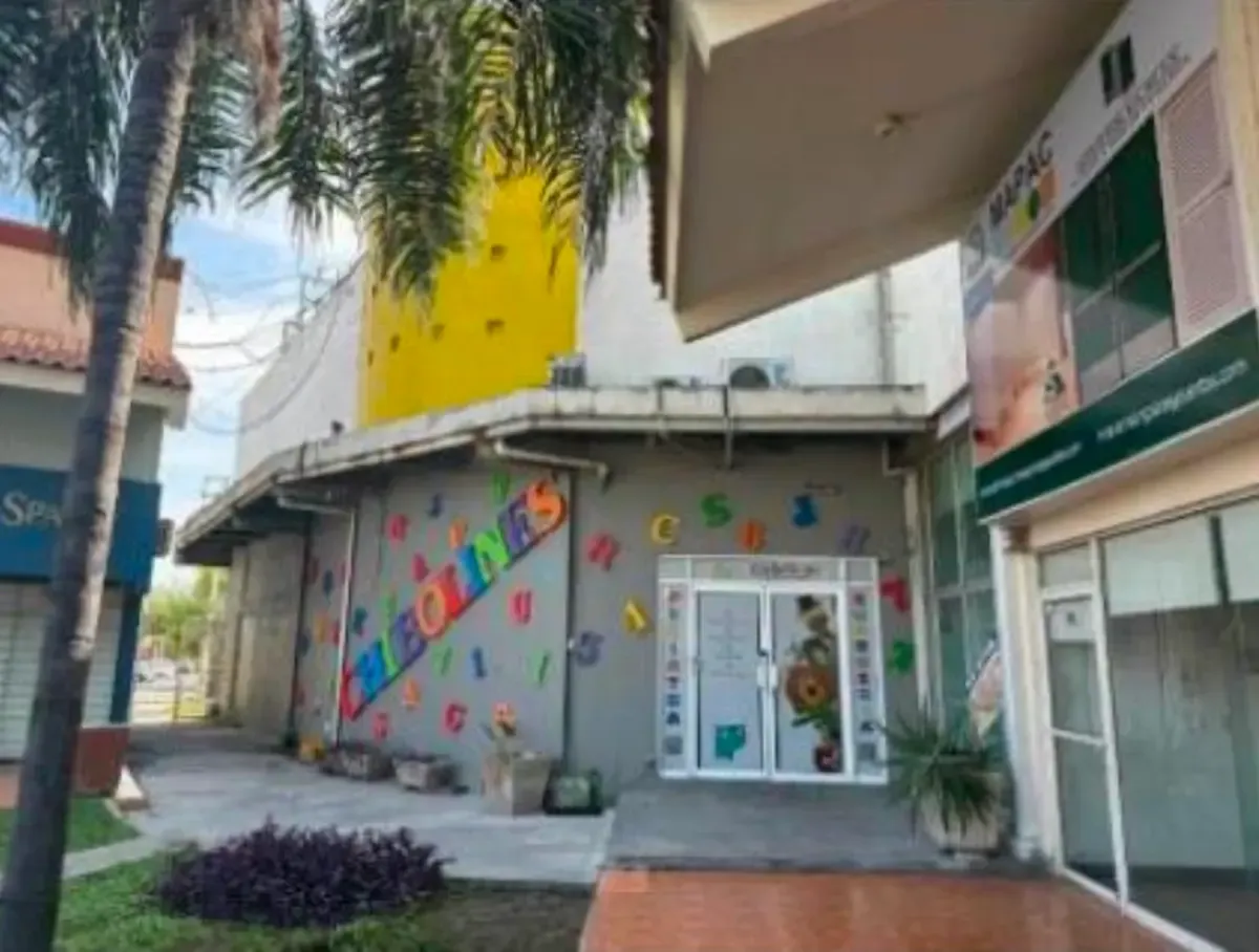 Local Comercial Spot2