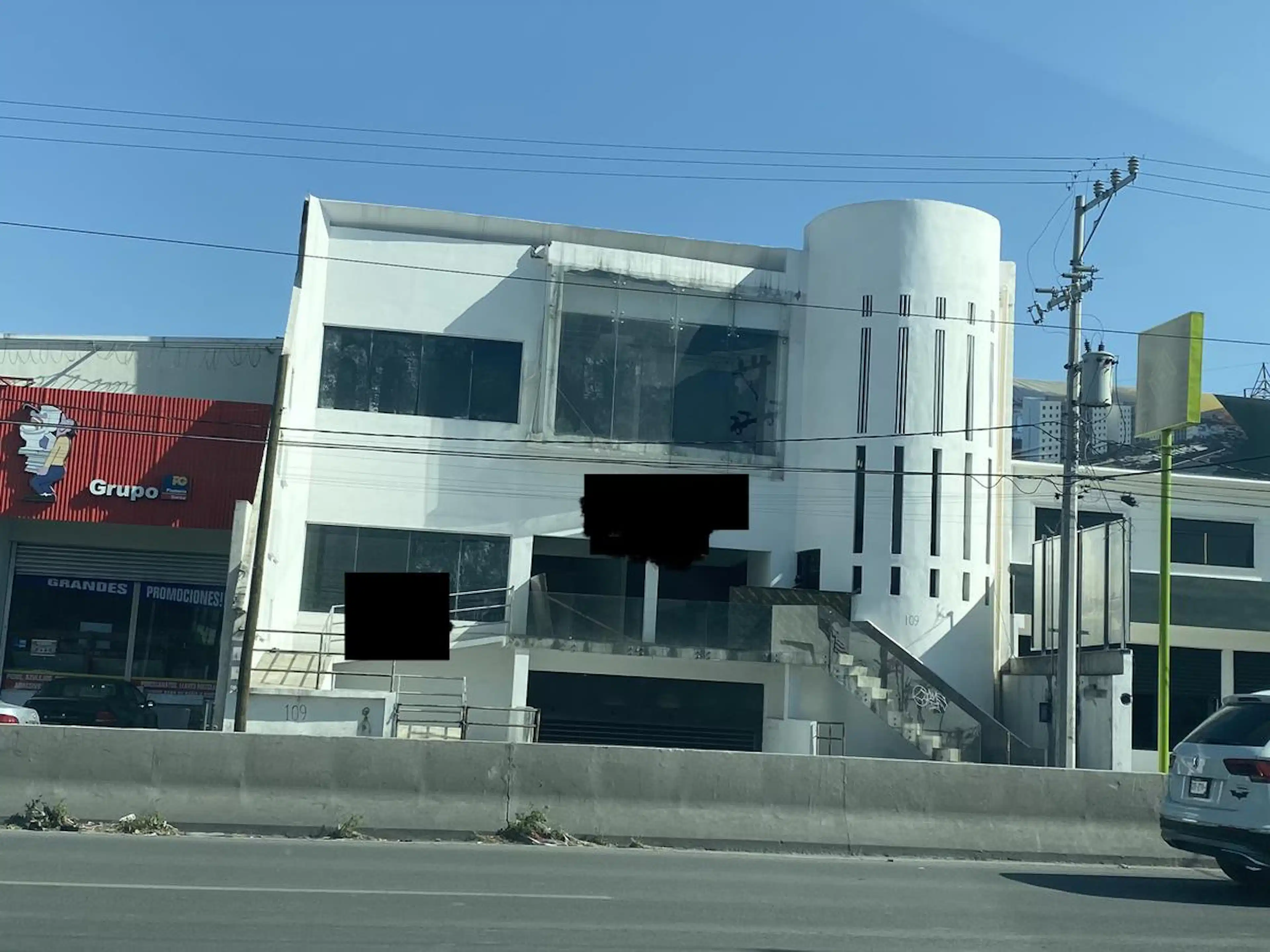 Edificio Comercial En Venta En Ave. Sto. Domingo, San Nicolas S/N