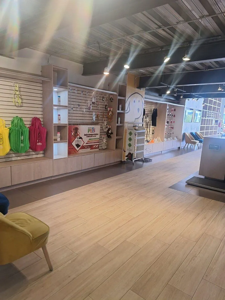Local Comercial Spot2