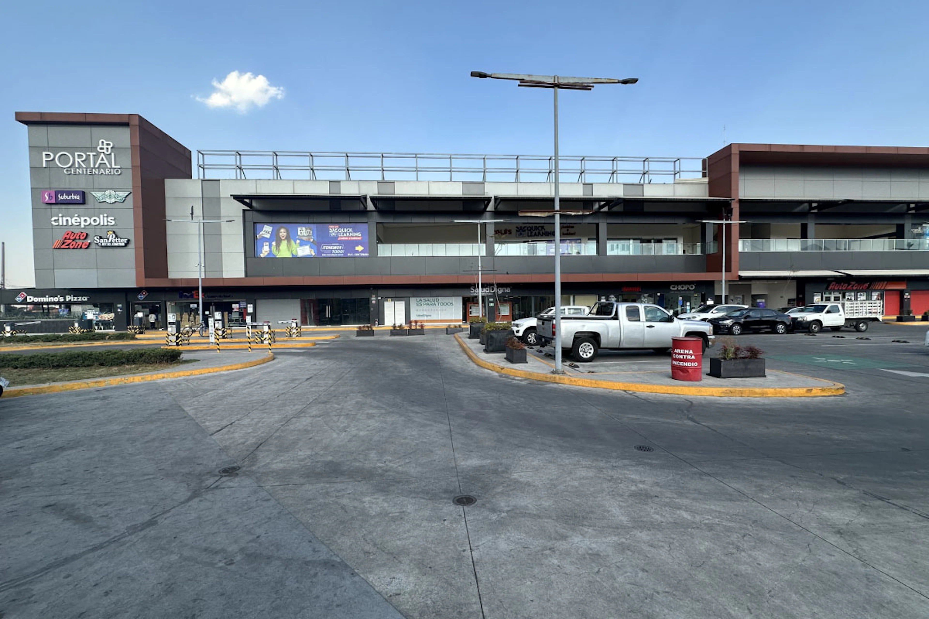 Local Comercial Spot2