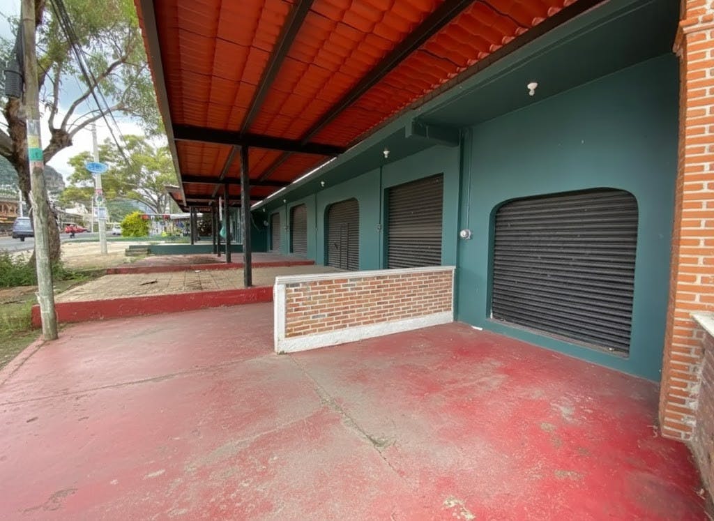 Local Comercial Spot2