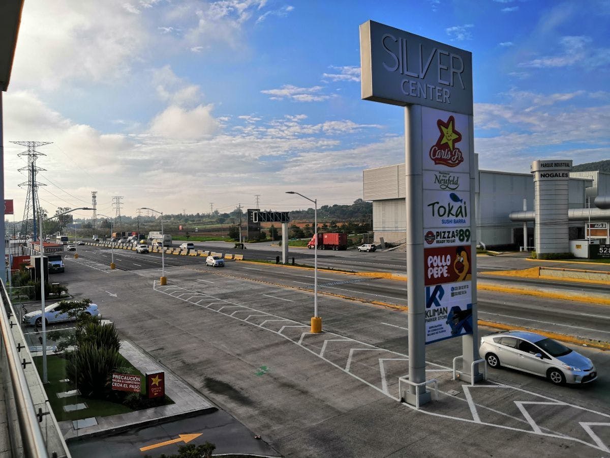 Local Comercial Spot2