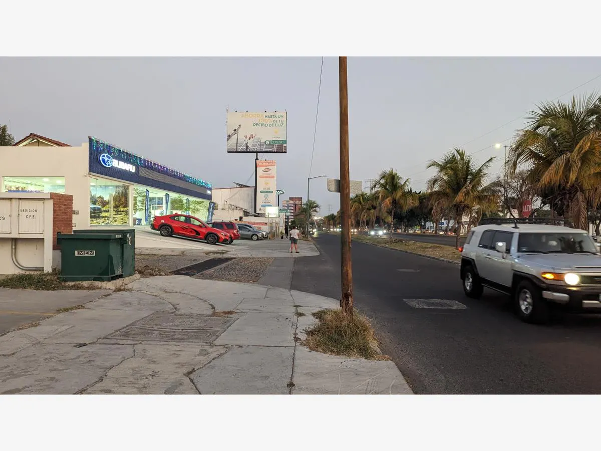 Local Comercial Spot2