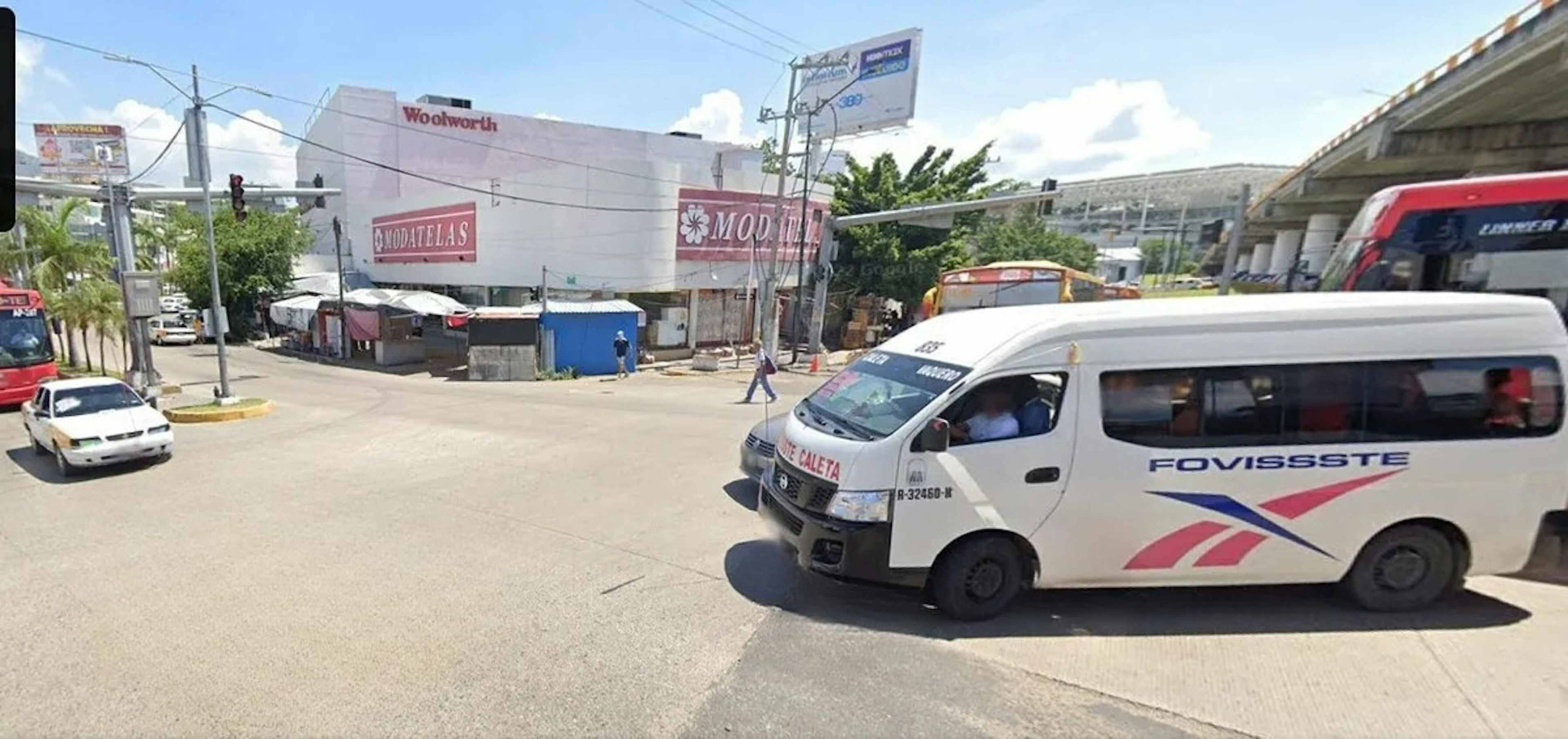 Av. Diego Hurtado De Mendoza