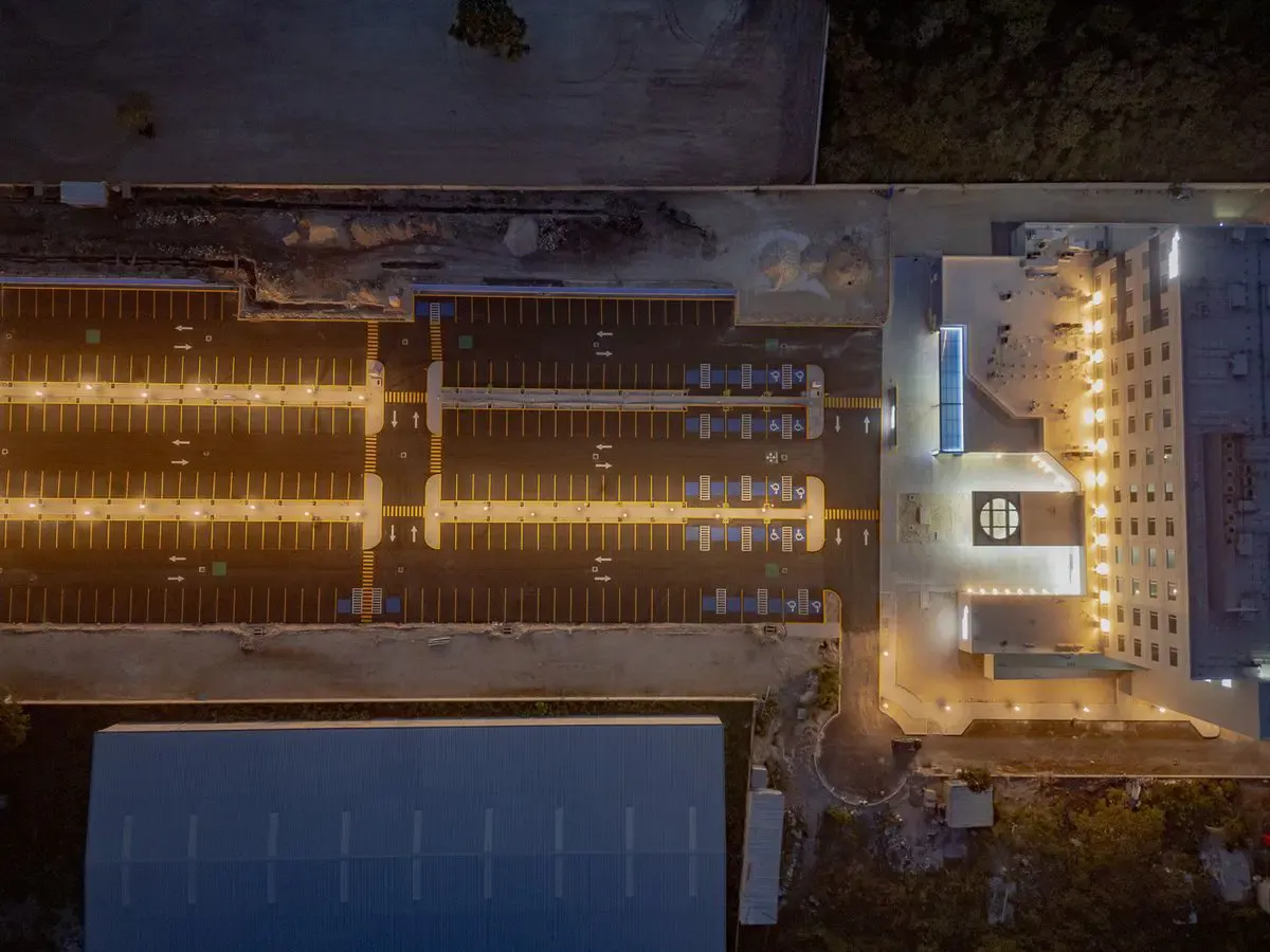 Local Comercial Spot2