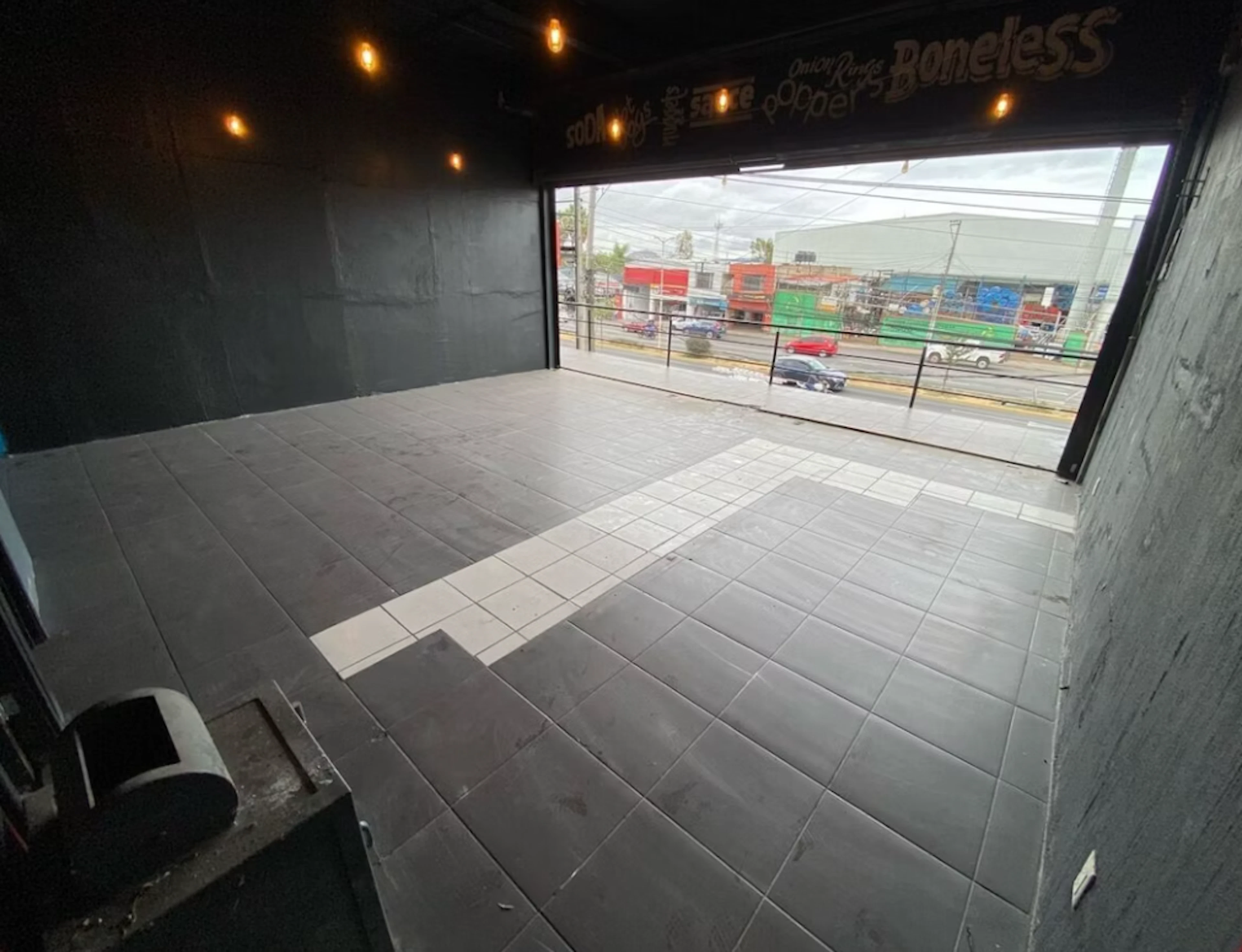 Local Comercial Spot2