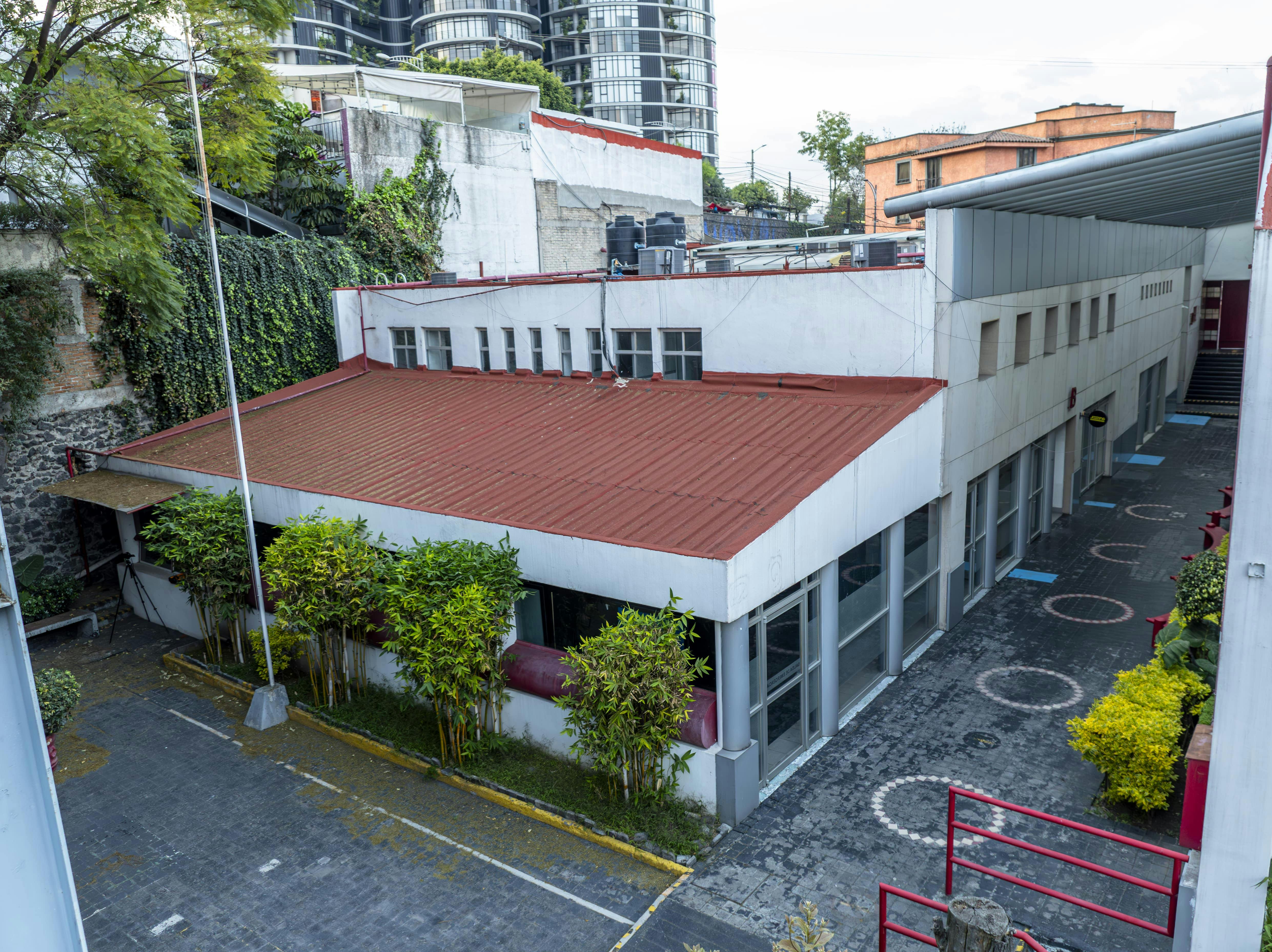 Local Comercial Spot2