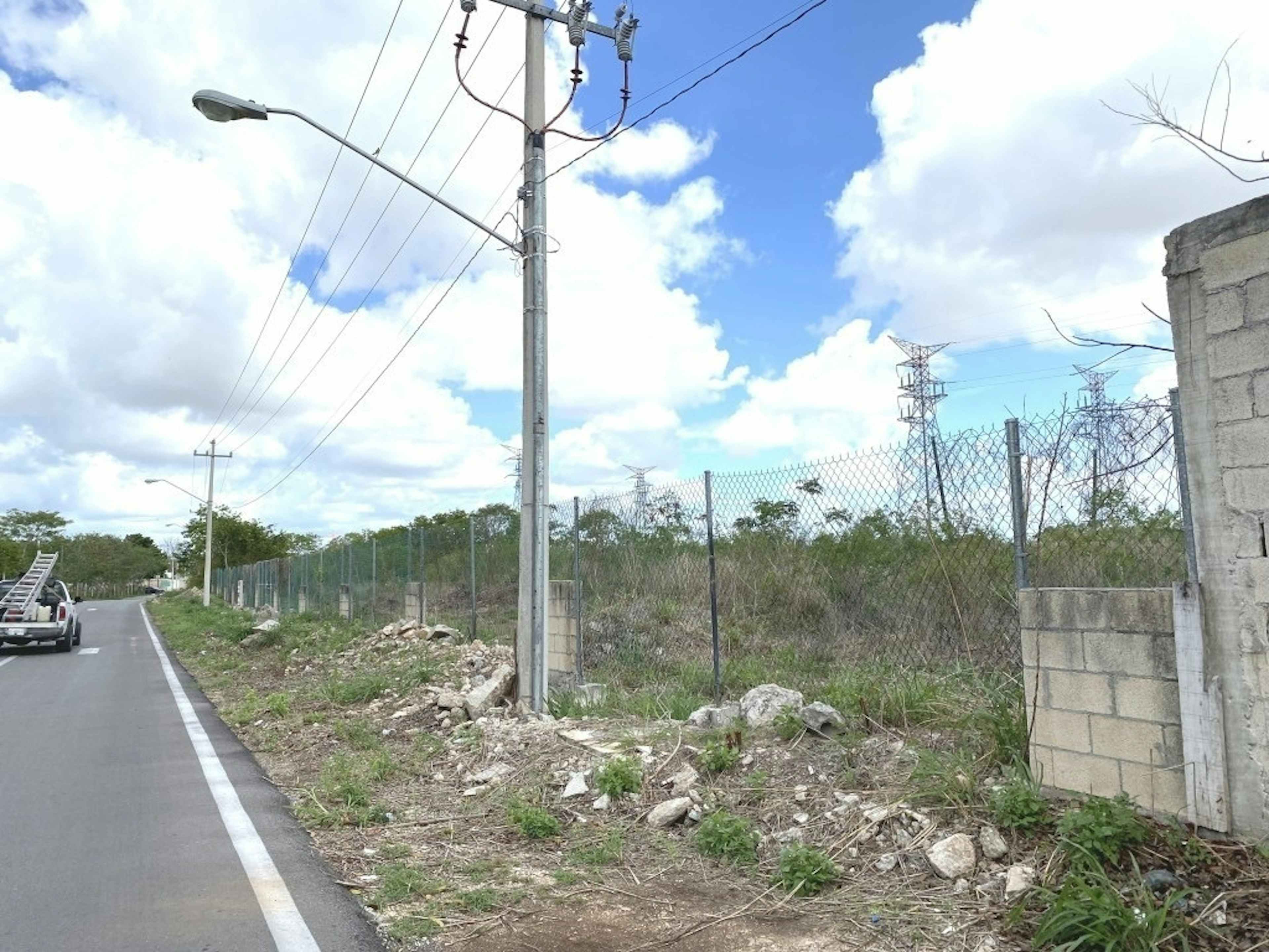 Avenida Temozon None