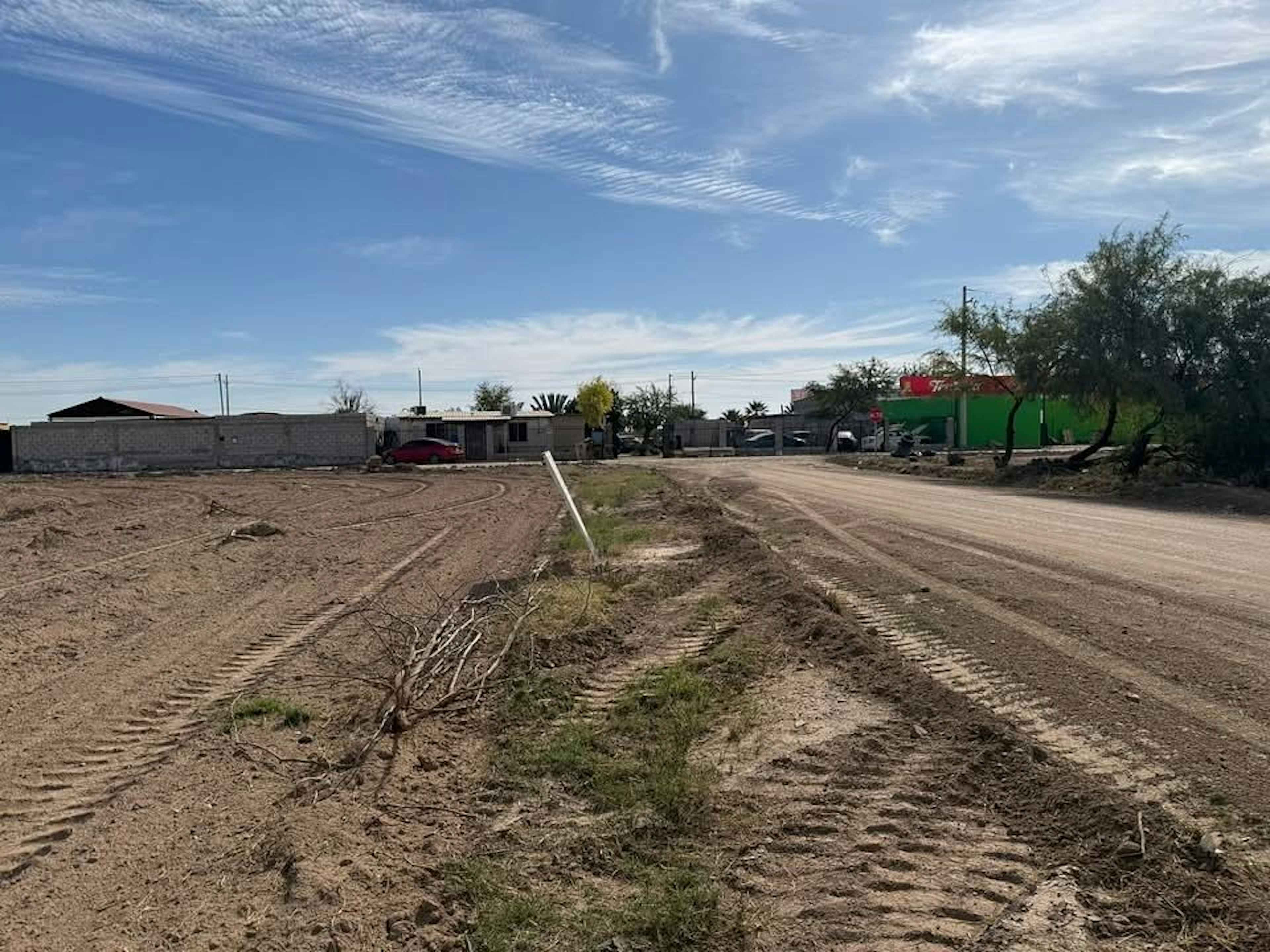 ¡se Vende Terreno En Los Manantiales (mexicali, B.c.)!