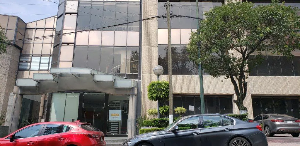 Local Comercial Spot2