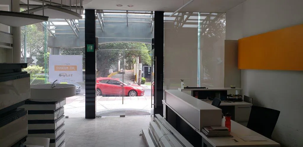 Local Comercial Spot2