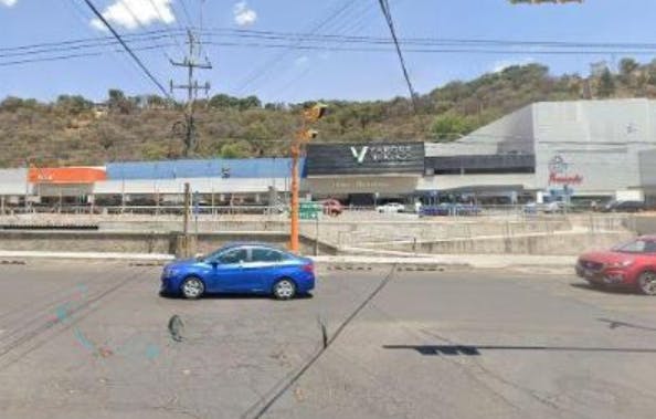 Local Comercial Spot2