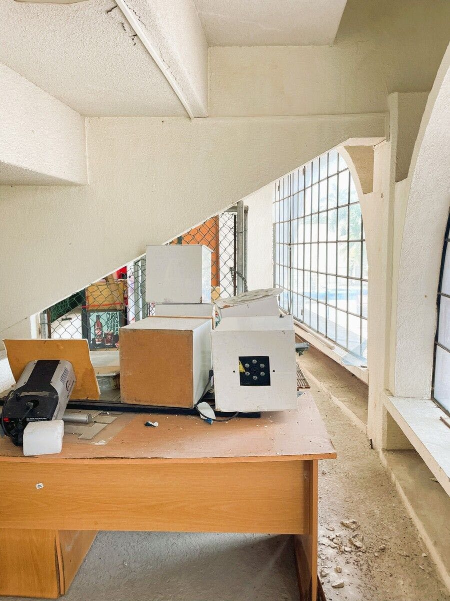 Local Comercial Spot2