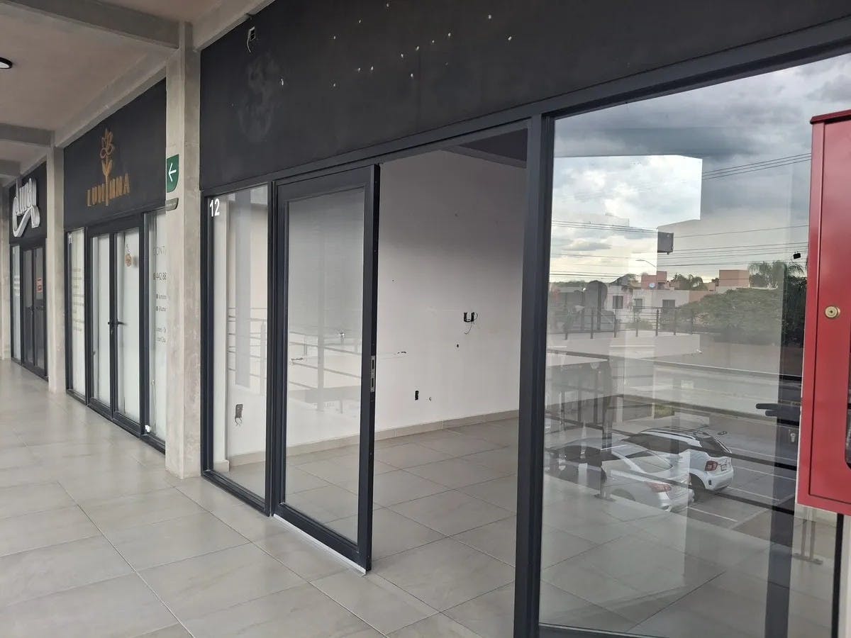 Local Comercial Spot2