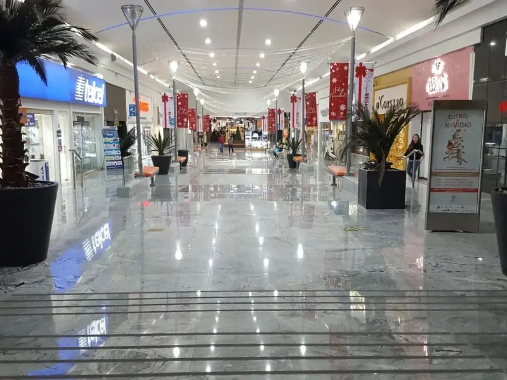 Local Comercial Spot2