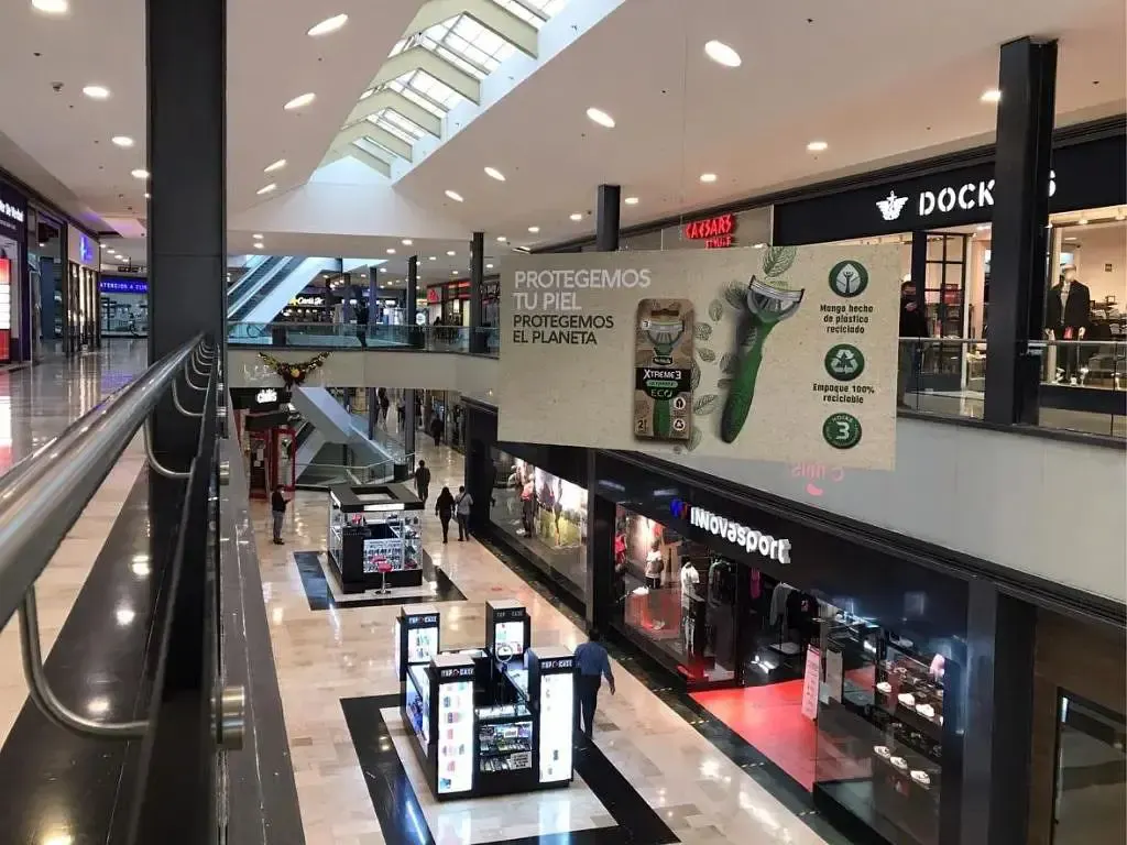 Local Comercial Spot2