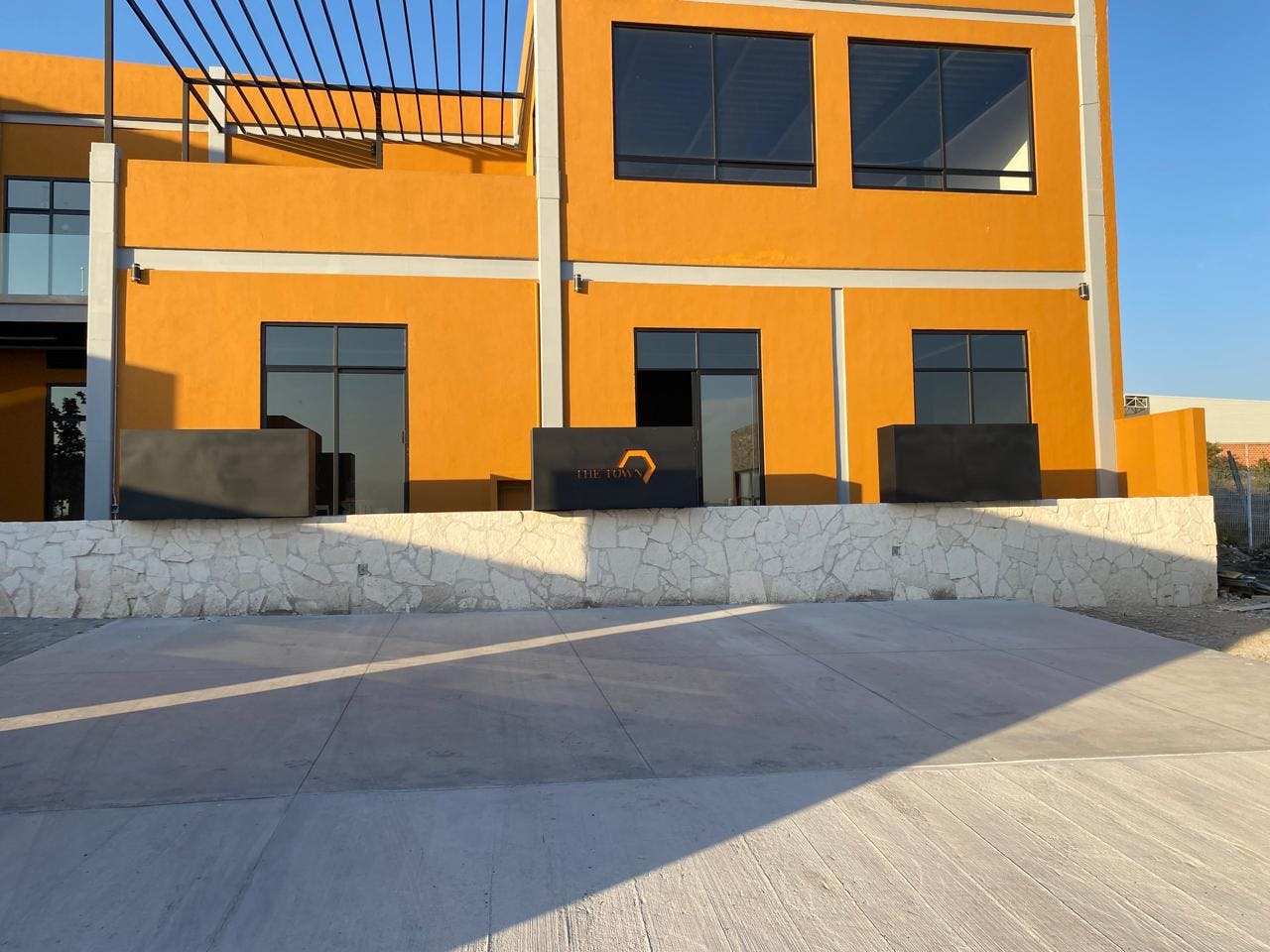 Local Comercial Spot2