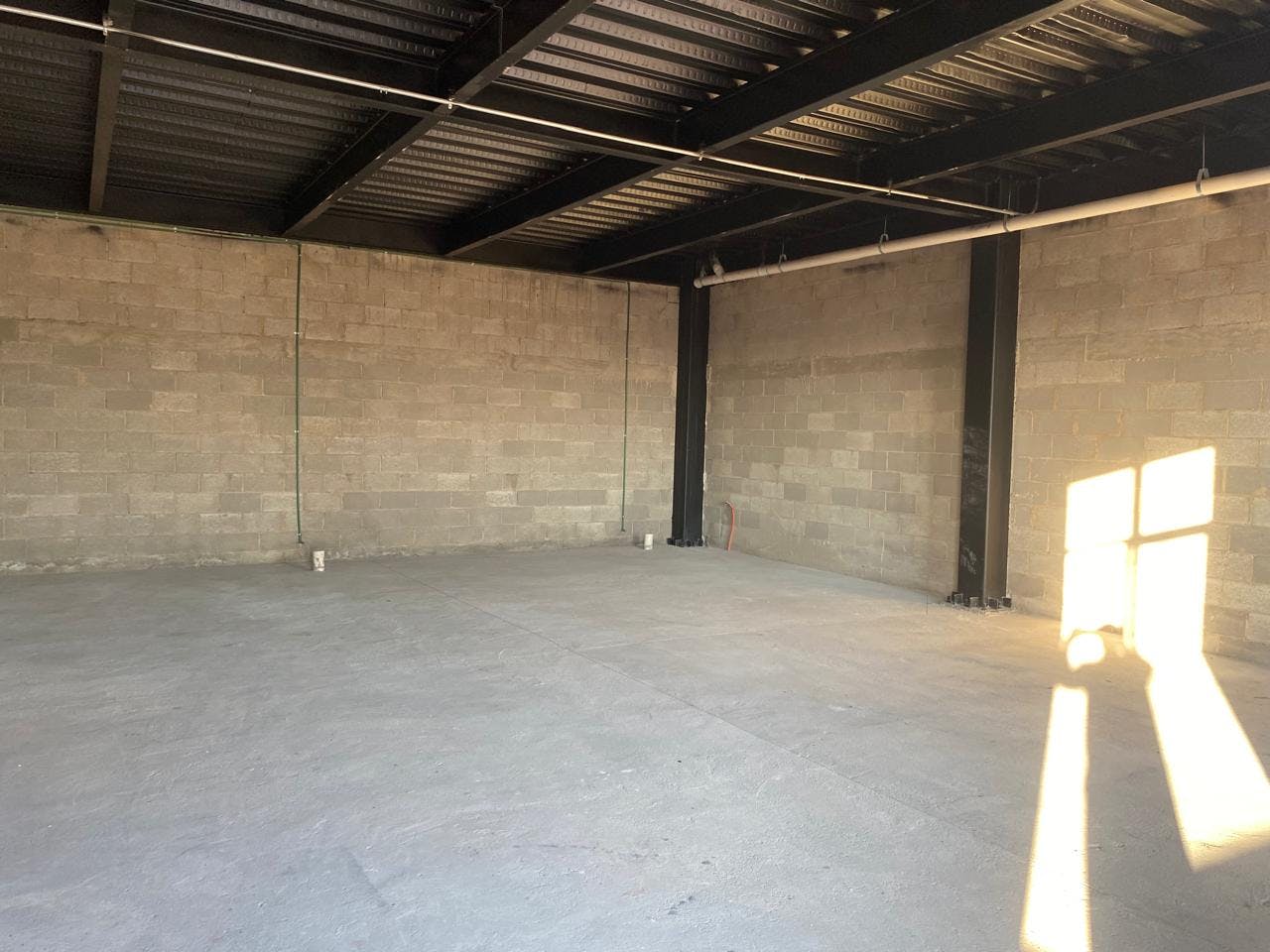 Local Comercial Spot2