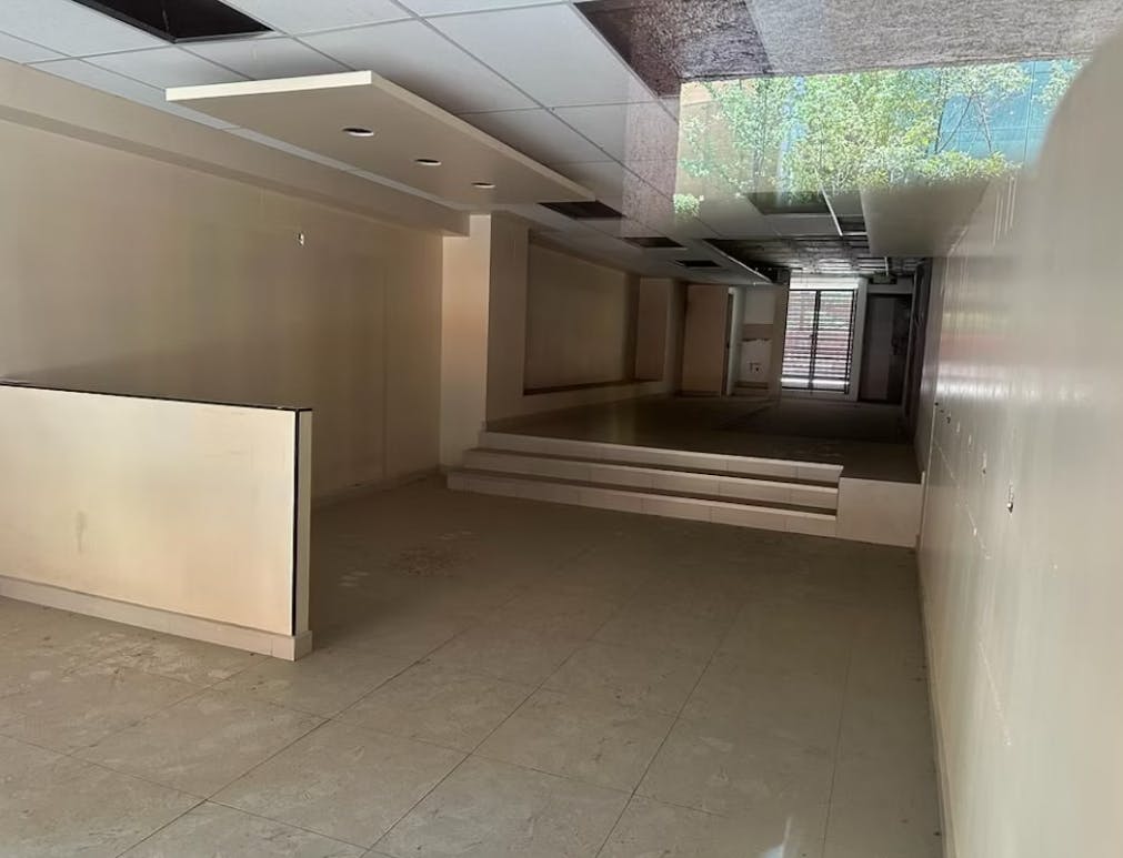 Local Comercial Spot2