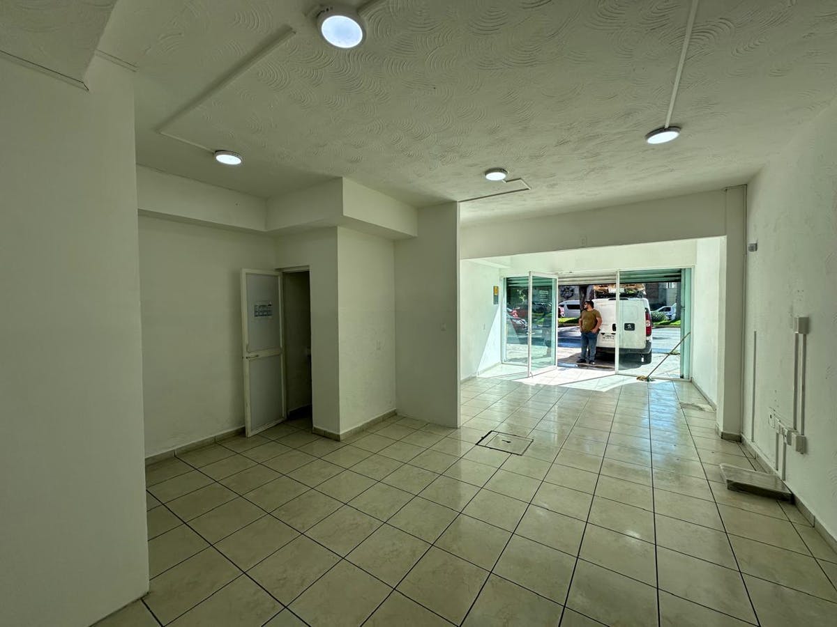 Local Comercial Spot2