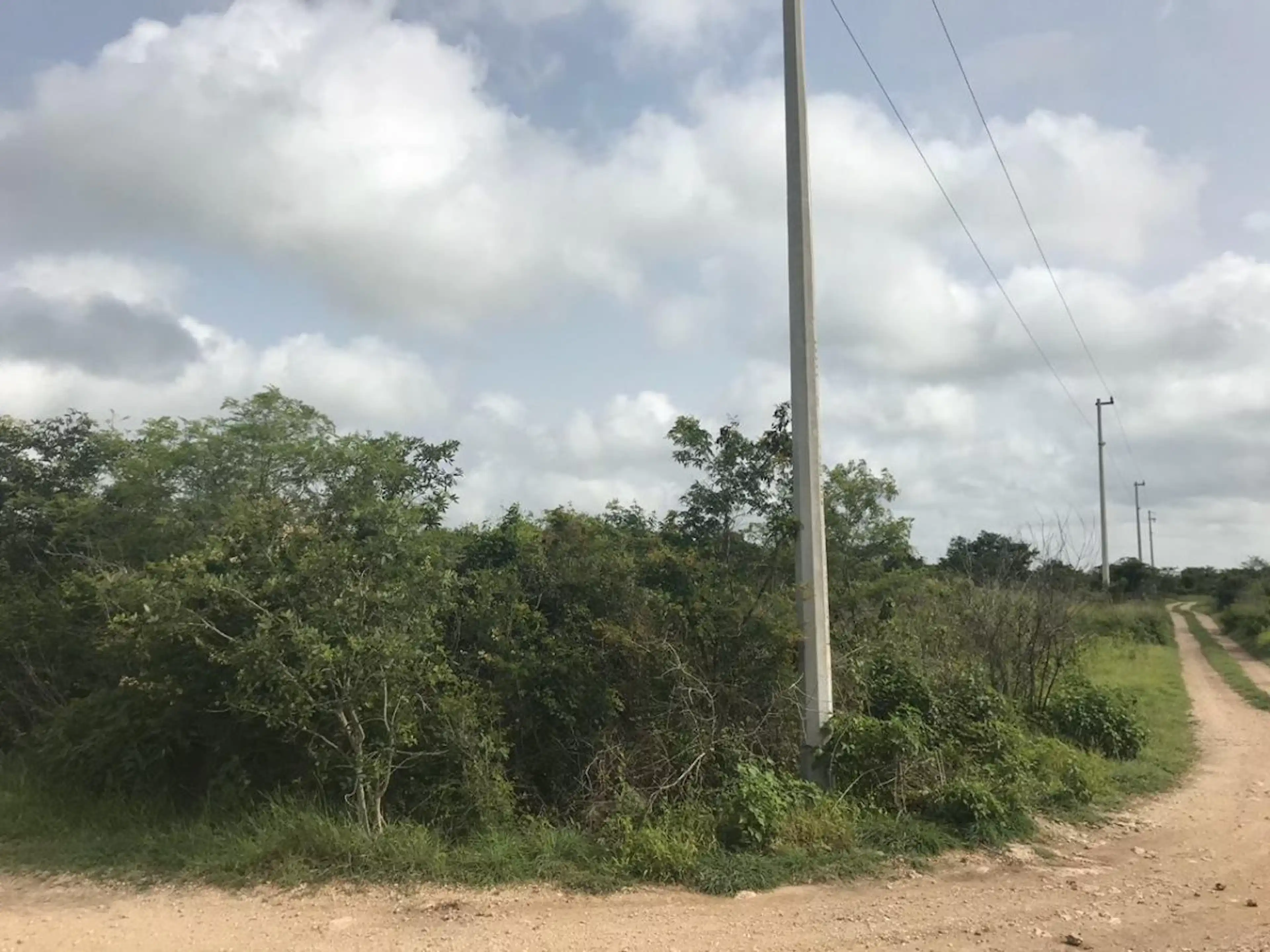 Terreno De 2,888 M2 En Venta En Quintas Cholul