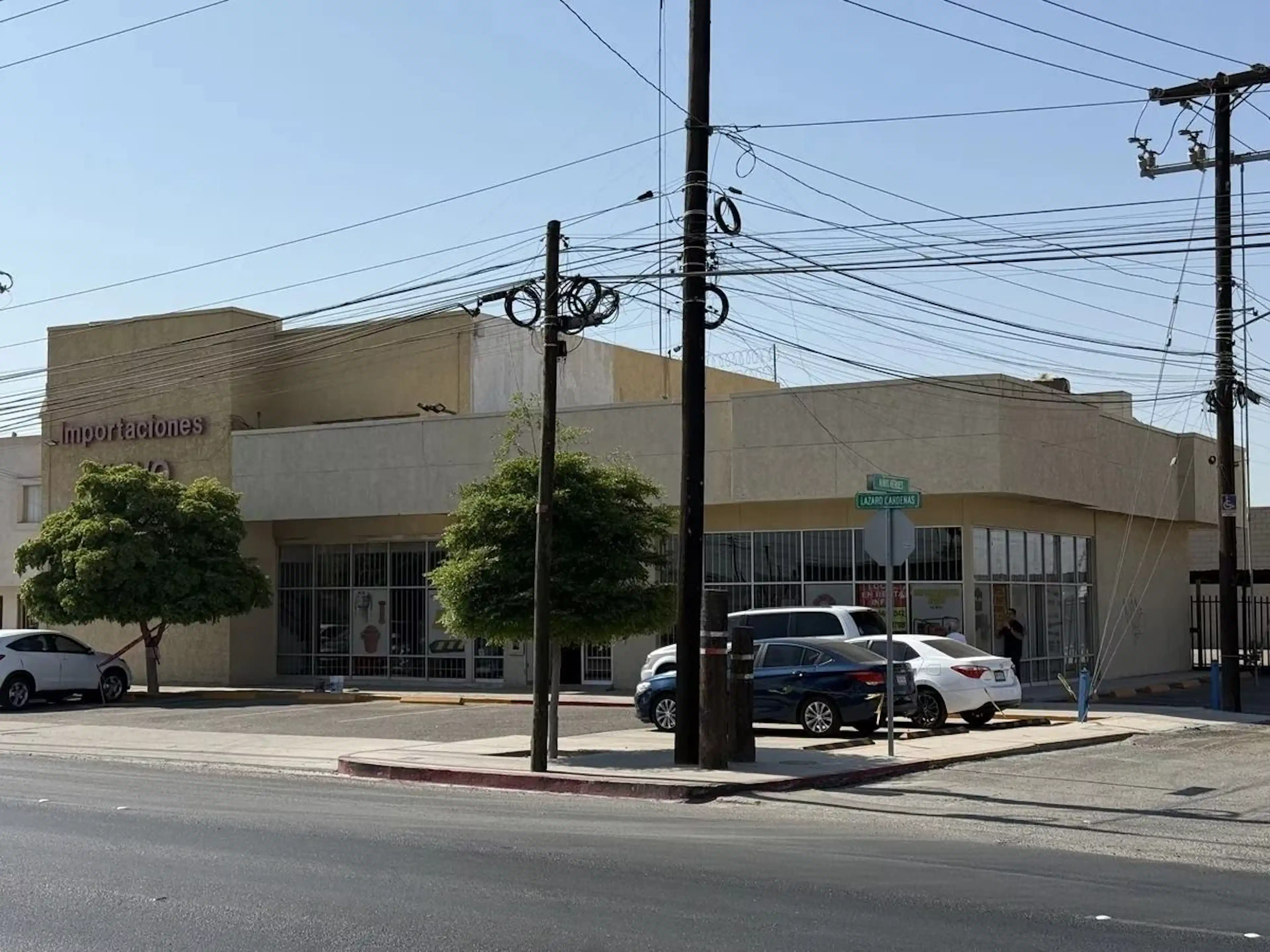 ¡Se renta local comercial con excelente ubicación sobre Blvd. Lázaro Cárdenas!